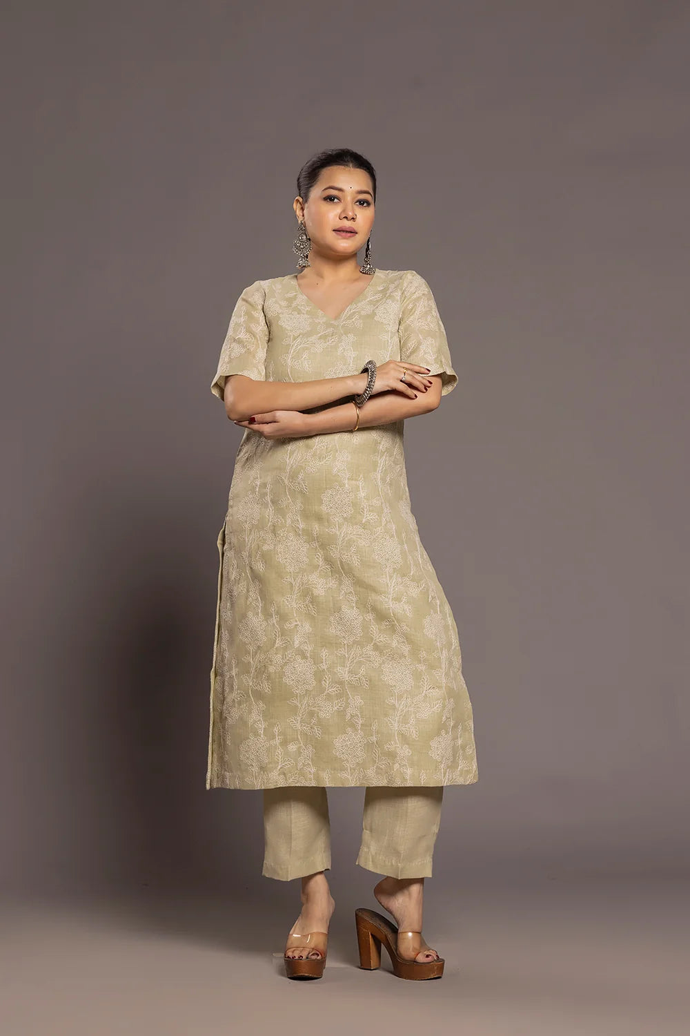 Lightweight Breathable Green Linen Embroidered Kurta Set with Dupatta