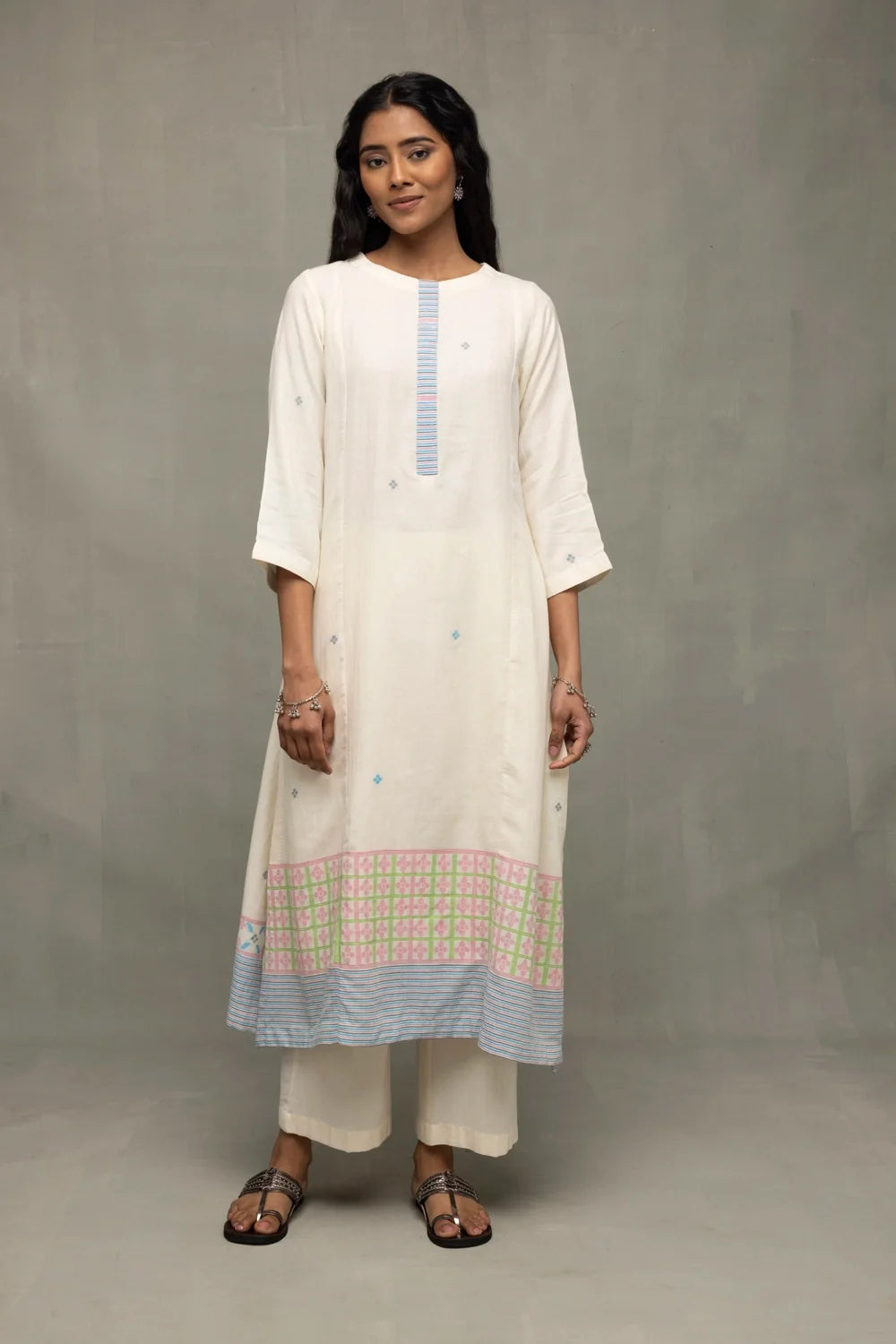Lightweight Breathable Ivory Jamdani Kurta Set with Stripes Dupatta for Everyday Wear