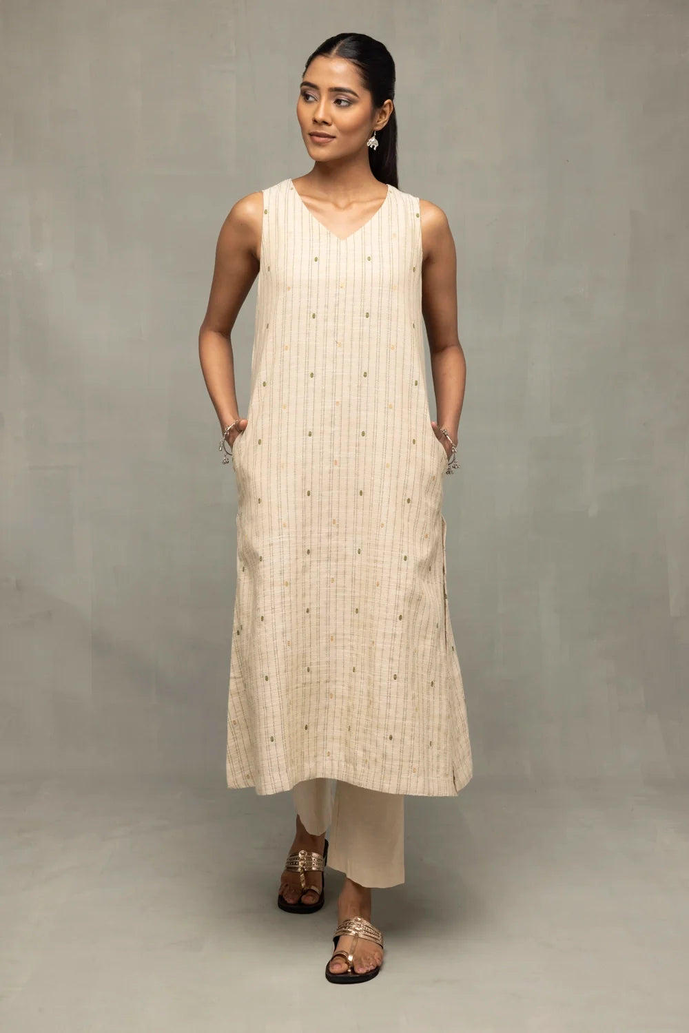 Lightweight Breathable Sage Green South Cotton Zari Kurta Set for Everyday Wear