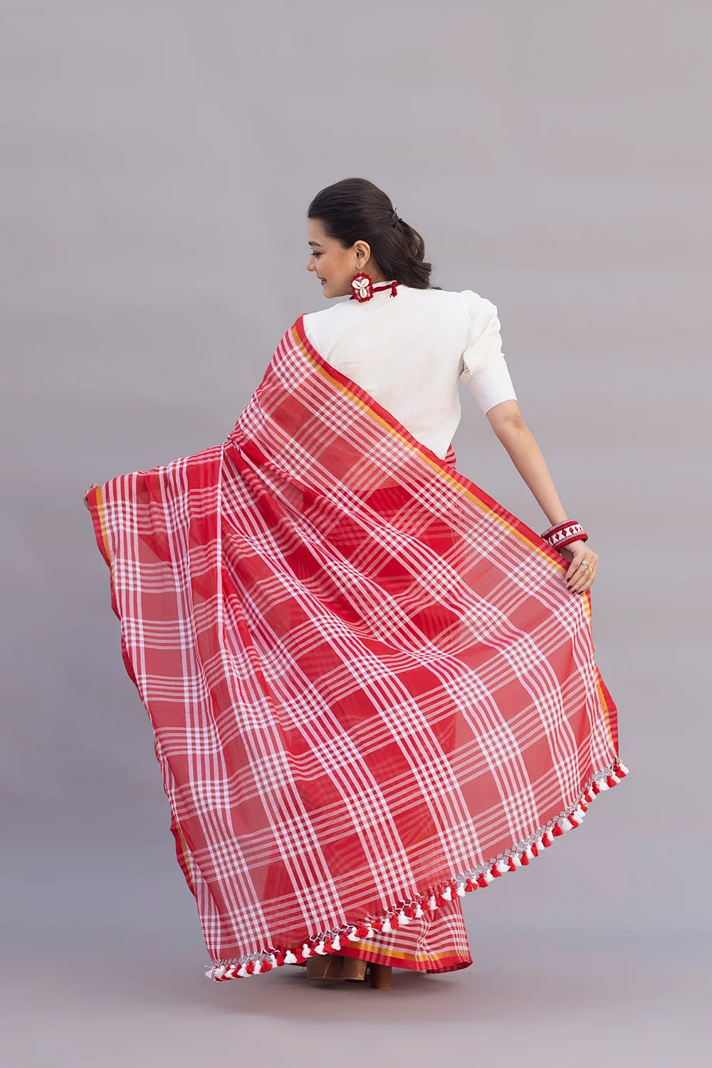 Soft Breathable Red and White Check Pure Cotton Mulmul Saree