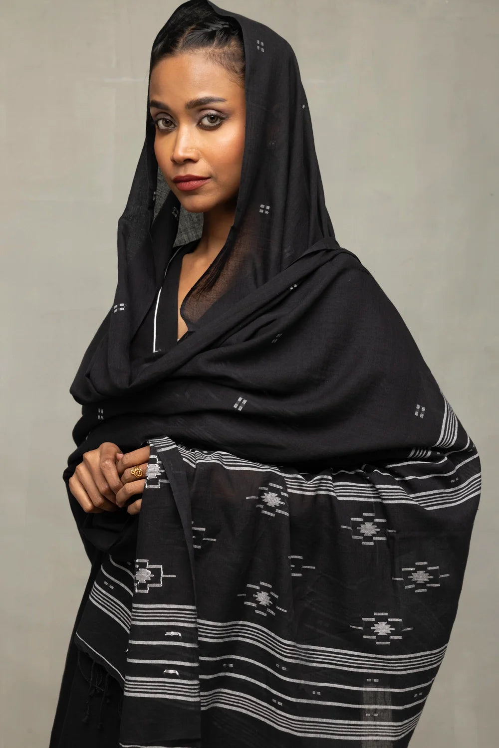Traditional Black Relaxed Kurta Set with Jamdani Dupatta for Ethnic Wear