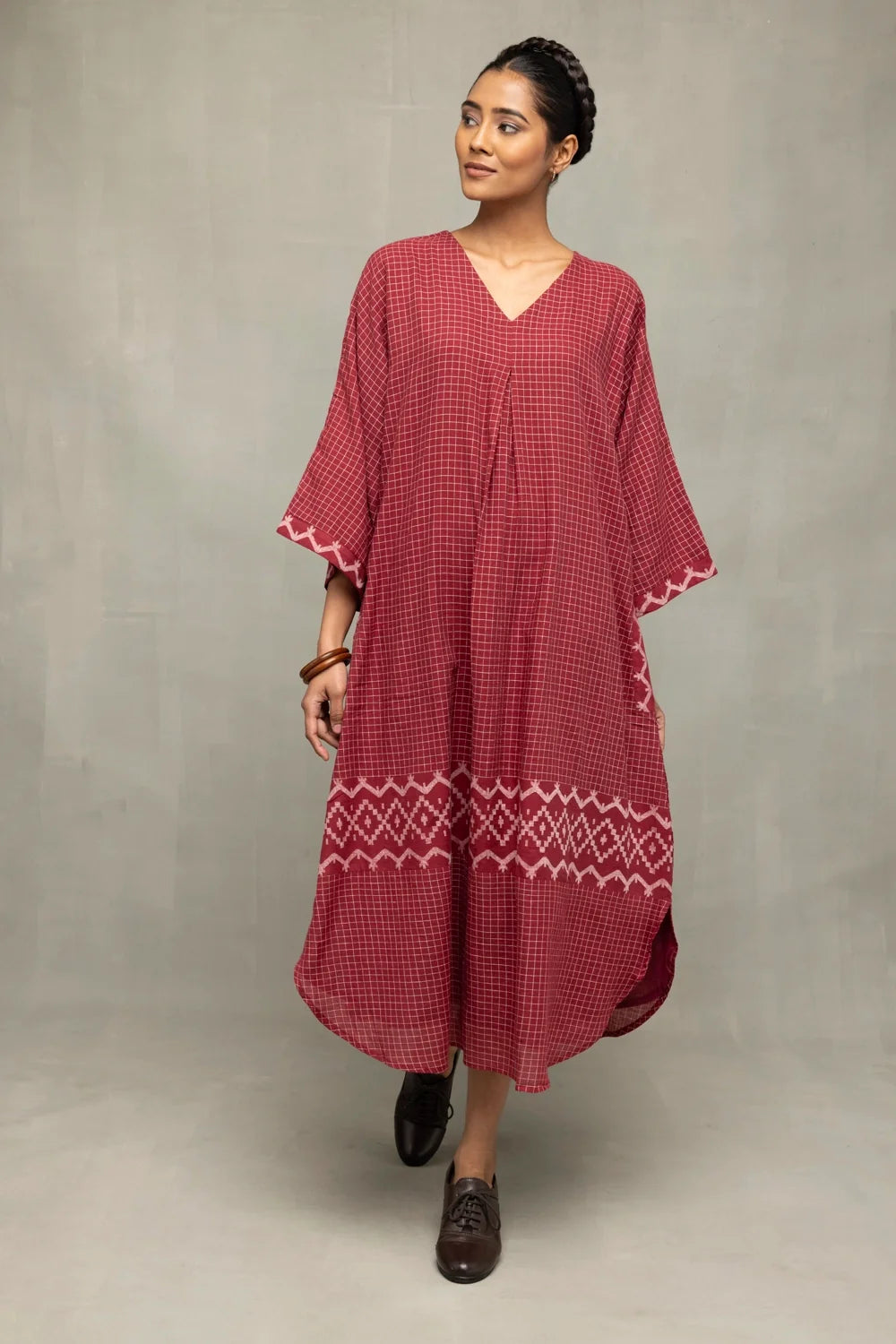 Traditional Crimson Checkered Handwoven Jamdani Kaftan Dress for Ethnic Wear