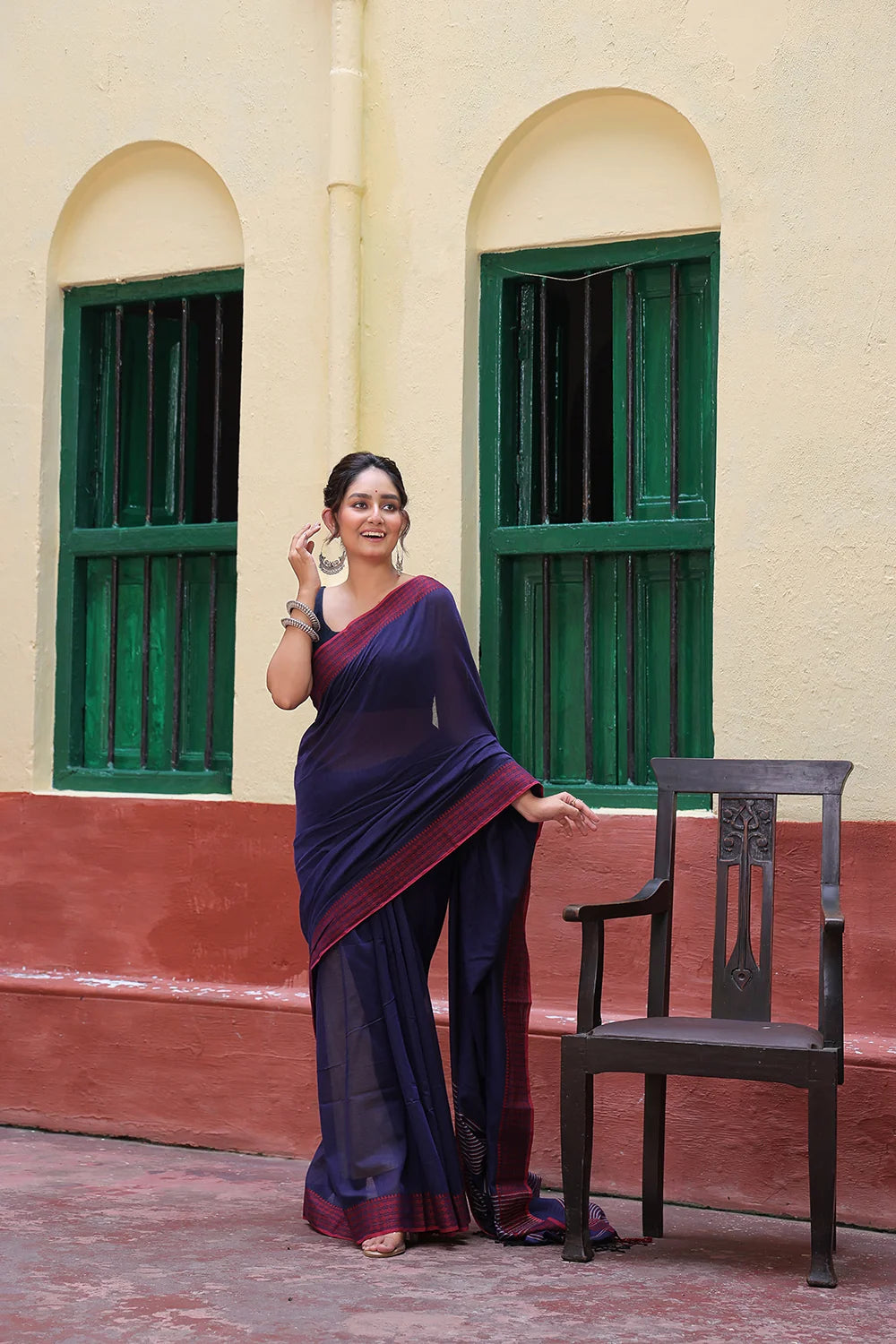 Handloom Midnight Blue Mulmul Cotton Saree With Maroon Border