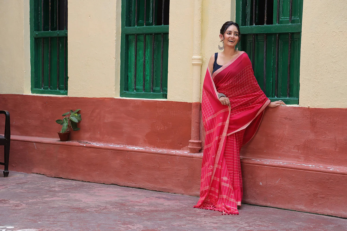 Handloom Hot Pink Mulmul Cotton Jamdani Saree-Sutra Art of Clothing