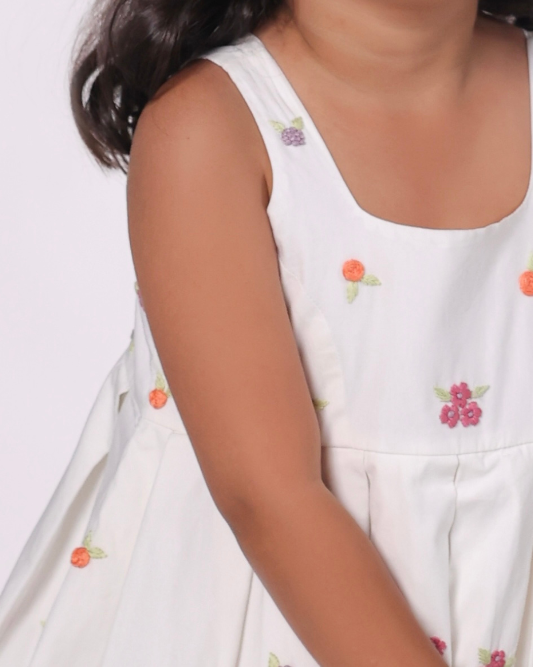 Nitara Hand-Embroidered Jumpsuit – hand-embroidered 100% cotton – RASRA MAI