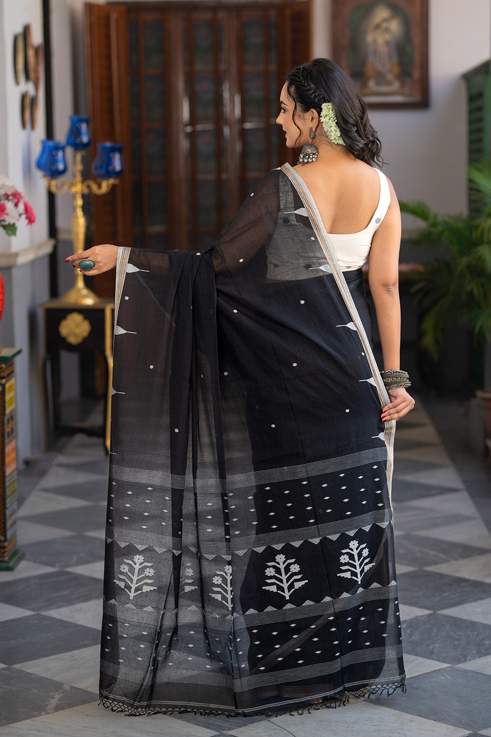 Handloom Black Soft Cotton Jamdani Saree-Sutra Art of Clothing