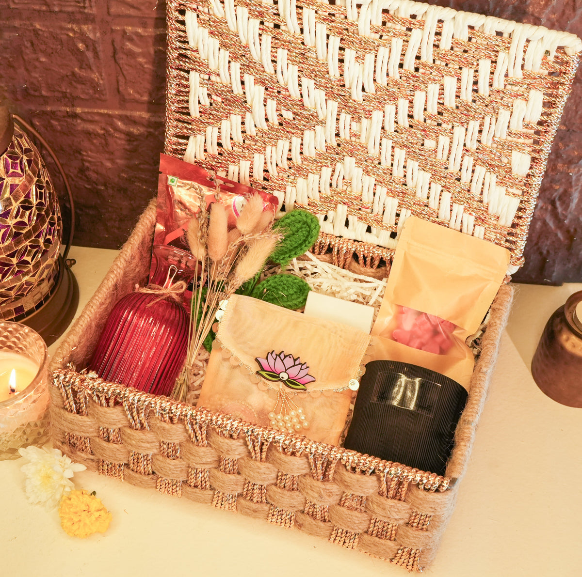 Golden Grace Gift Basket - https://artecasa.in/
