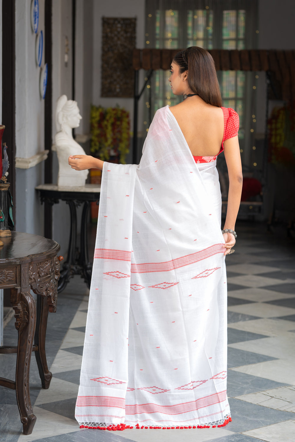 Handloom Red & White Mul Cotton Saree-Sutra Art of Clothing