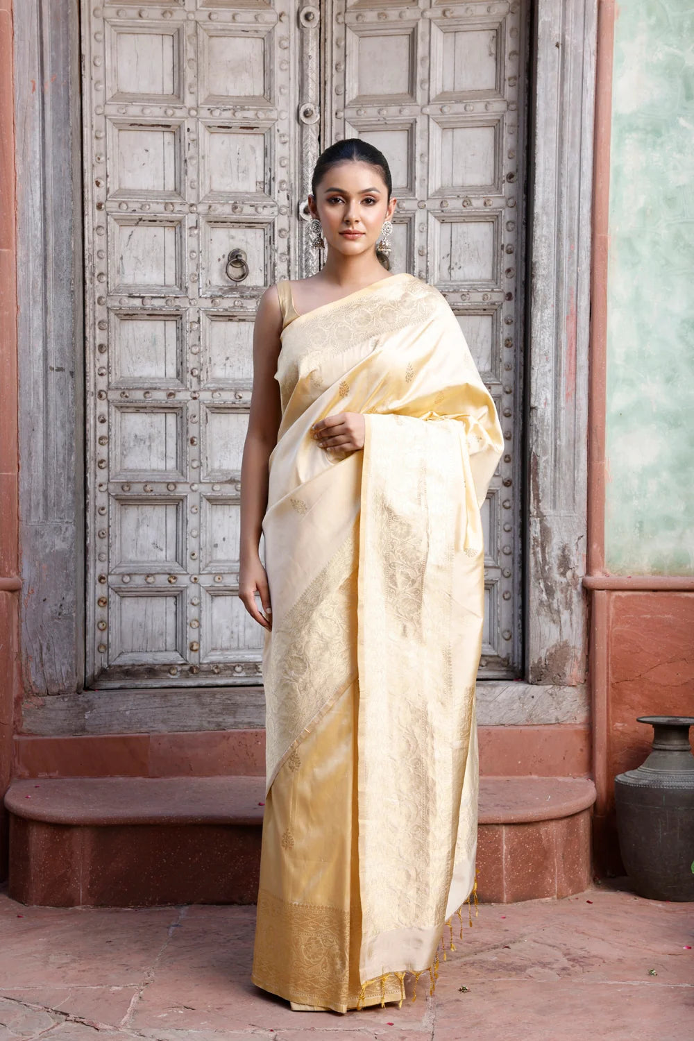 Handloom Cream Pure Silk Banarasi Saree-Sutra Art of Clothing
