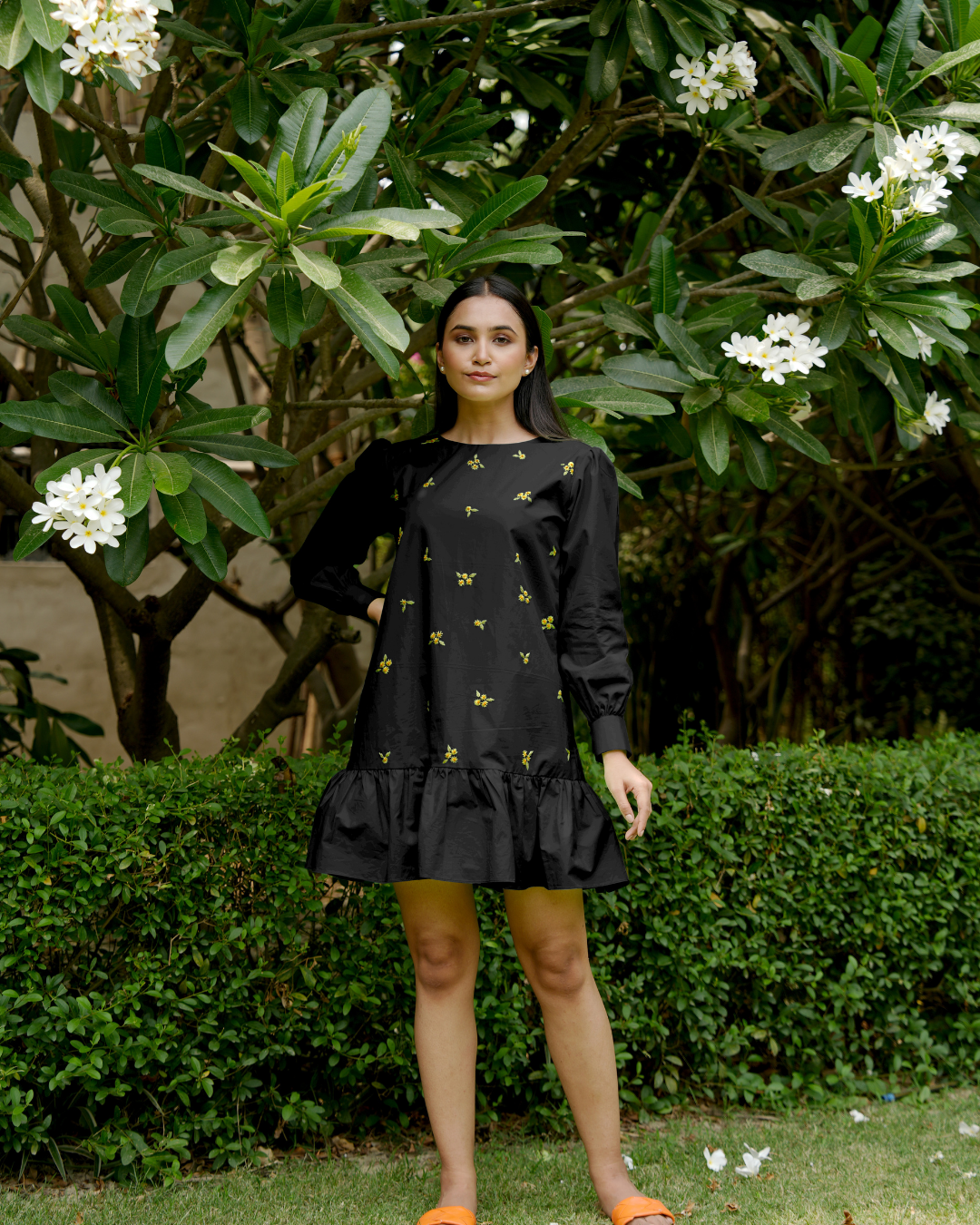 Arushi Hand-Embroidered Short Dress – hand-embroidered 100% cotton – RASRA MAI
