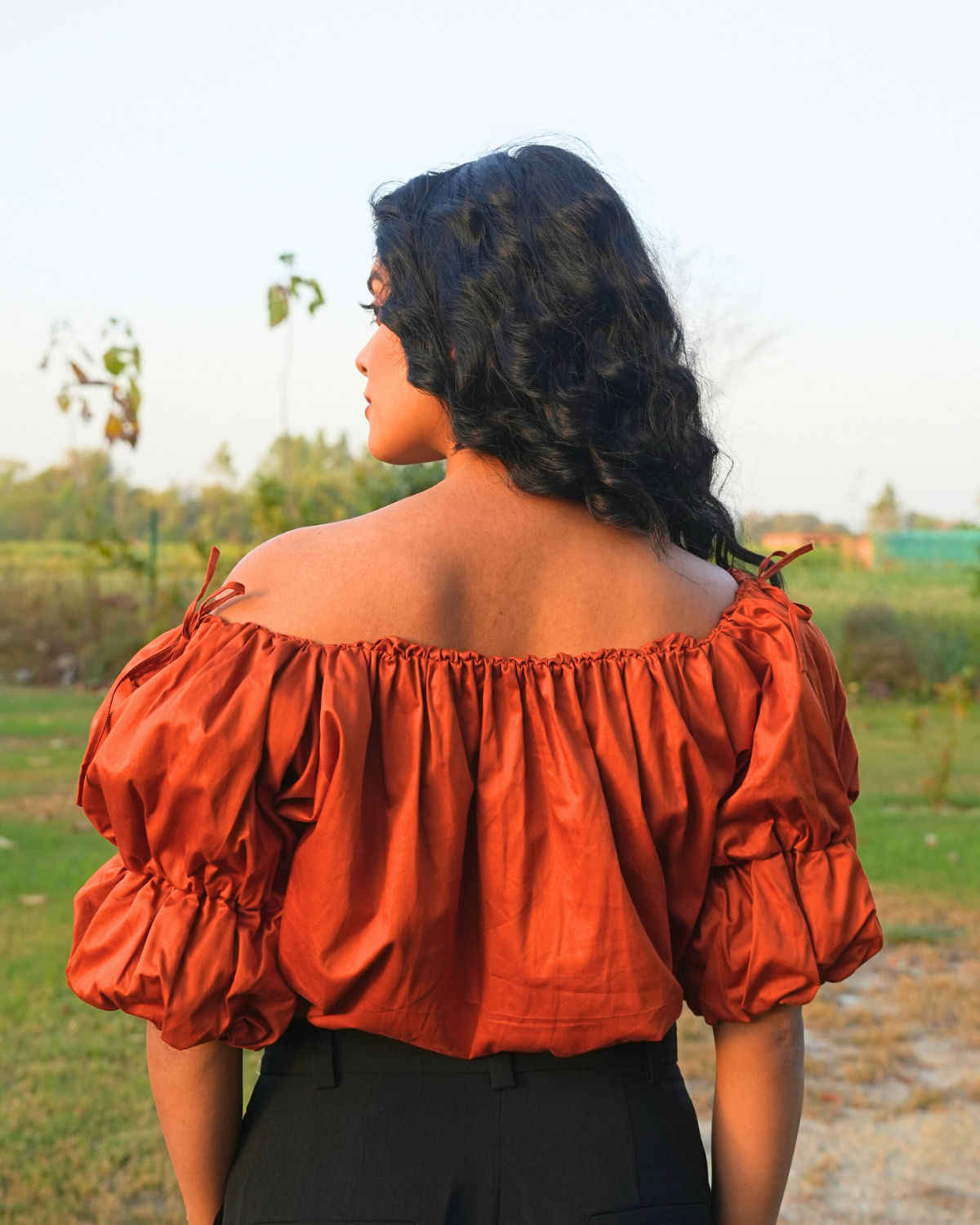 Llainaa Hand-Embroidered Crop Top – hand-embroidered 100% cotton – RASRA MAI