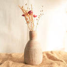 The Earthly vase with dried flower bunch - https://artecasa.in/