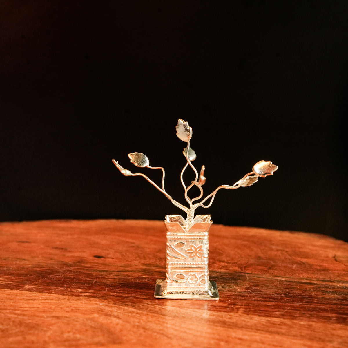 Blissful Silver Basket Diwali Hamper - https://artecasa.in/