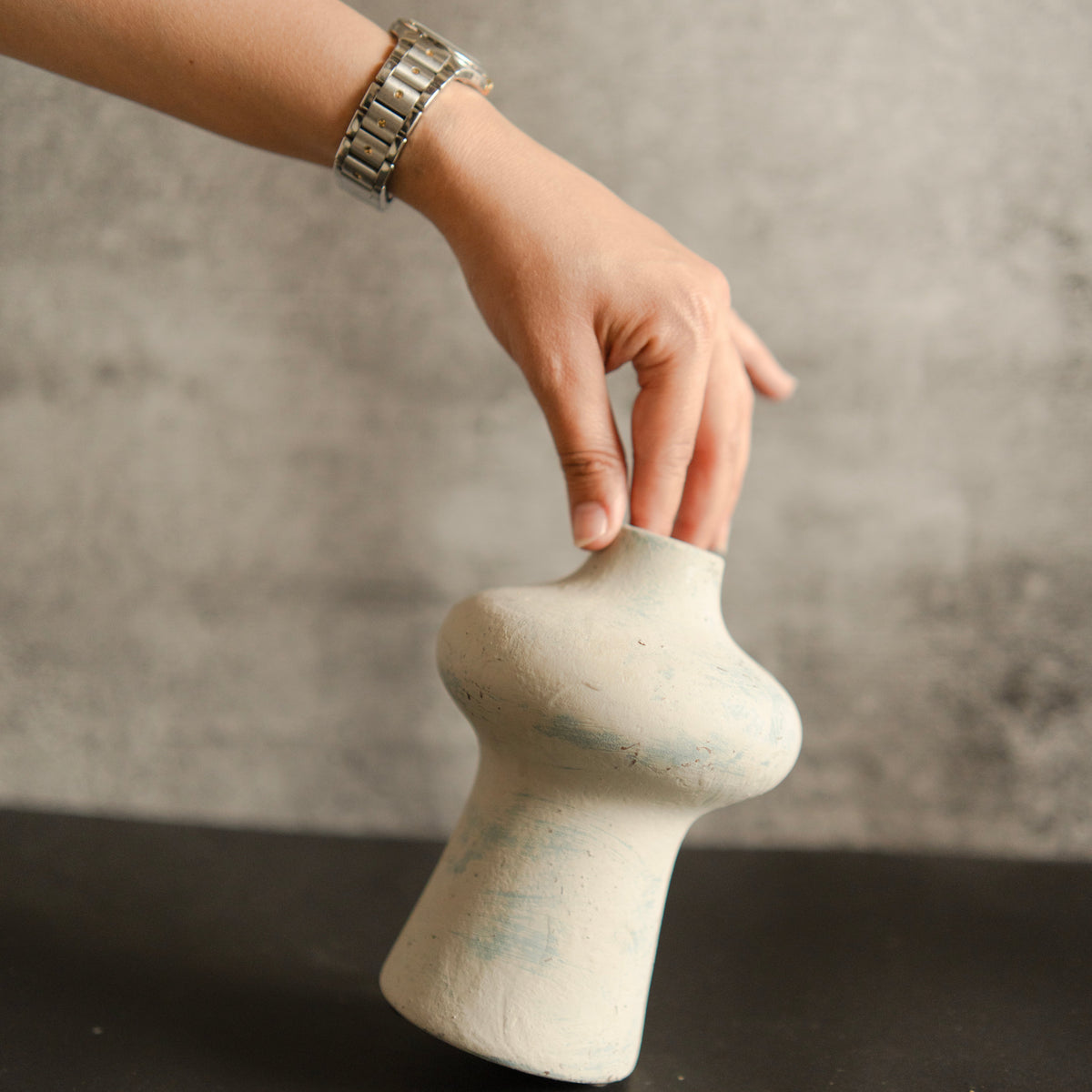 The Blue Legacy vase set - https://artecasa.in/