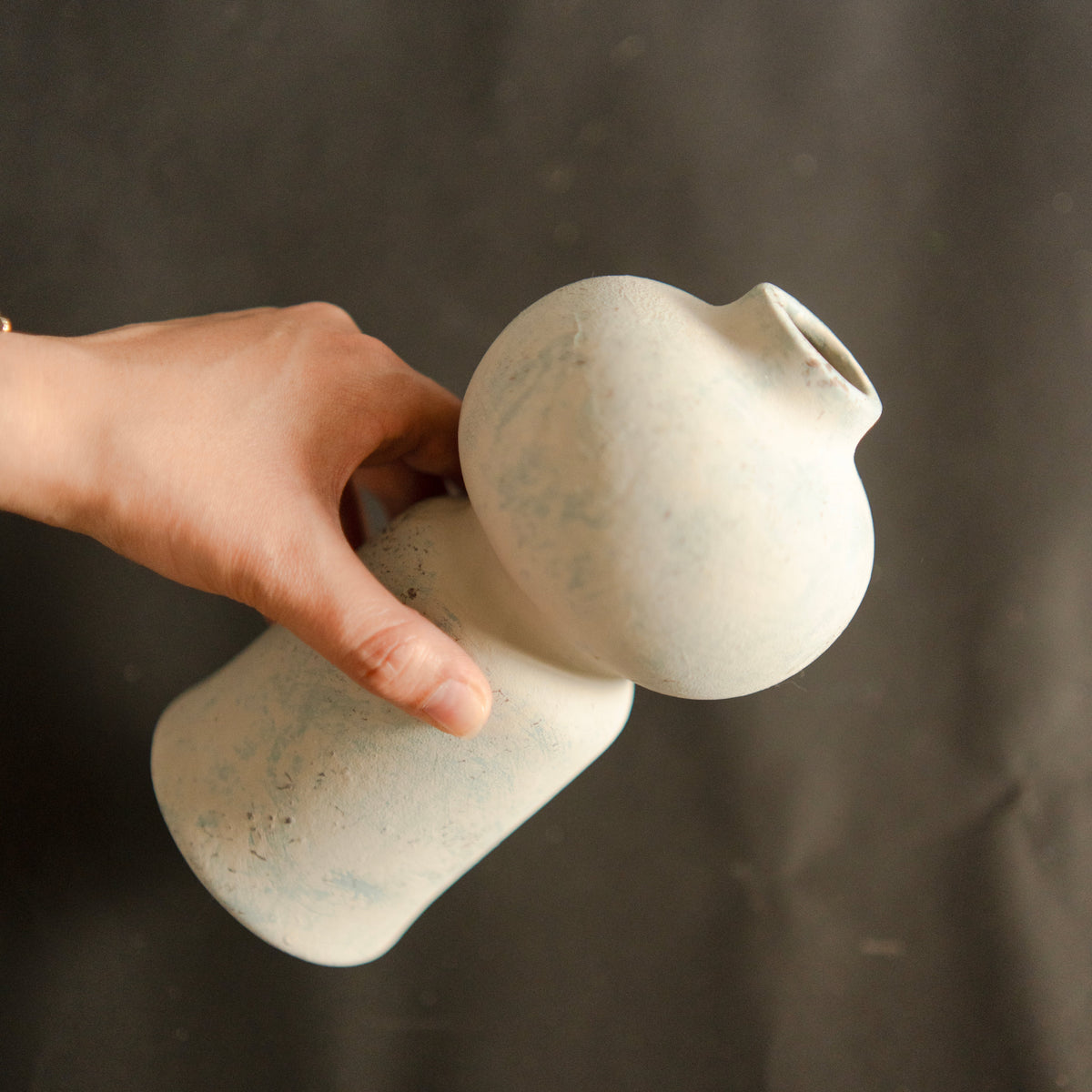 Aqua Heritage Porcelain Vase | Luxury Home Décor - https://artecasa.in/
