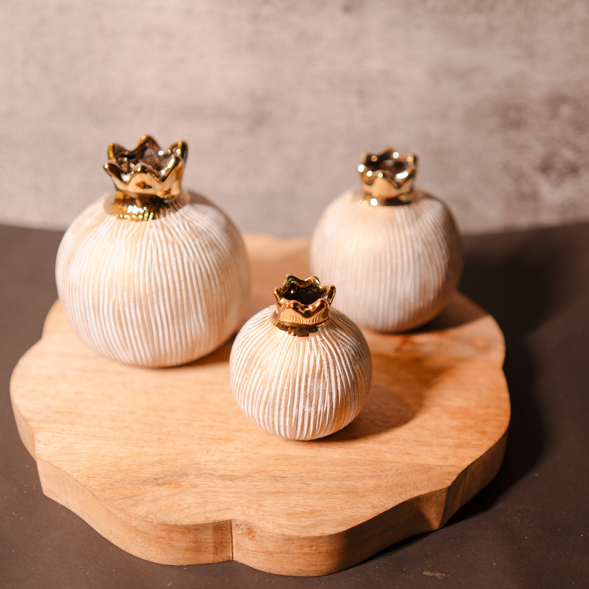 Pomegranate Jewel Vase Set – Luxury Porcelain Mini Vases for Home Decor. - https://artecasa.in/