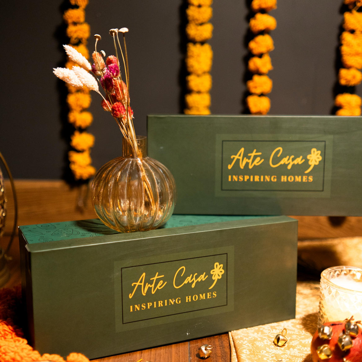 Dried blossom Delight gift box - https://artecasa.in/