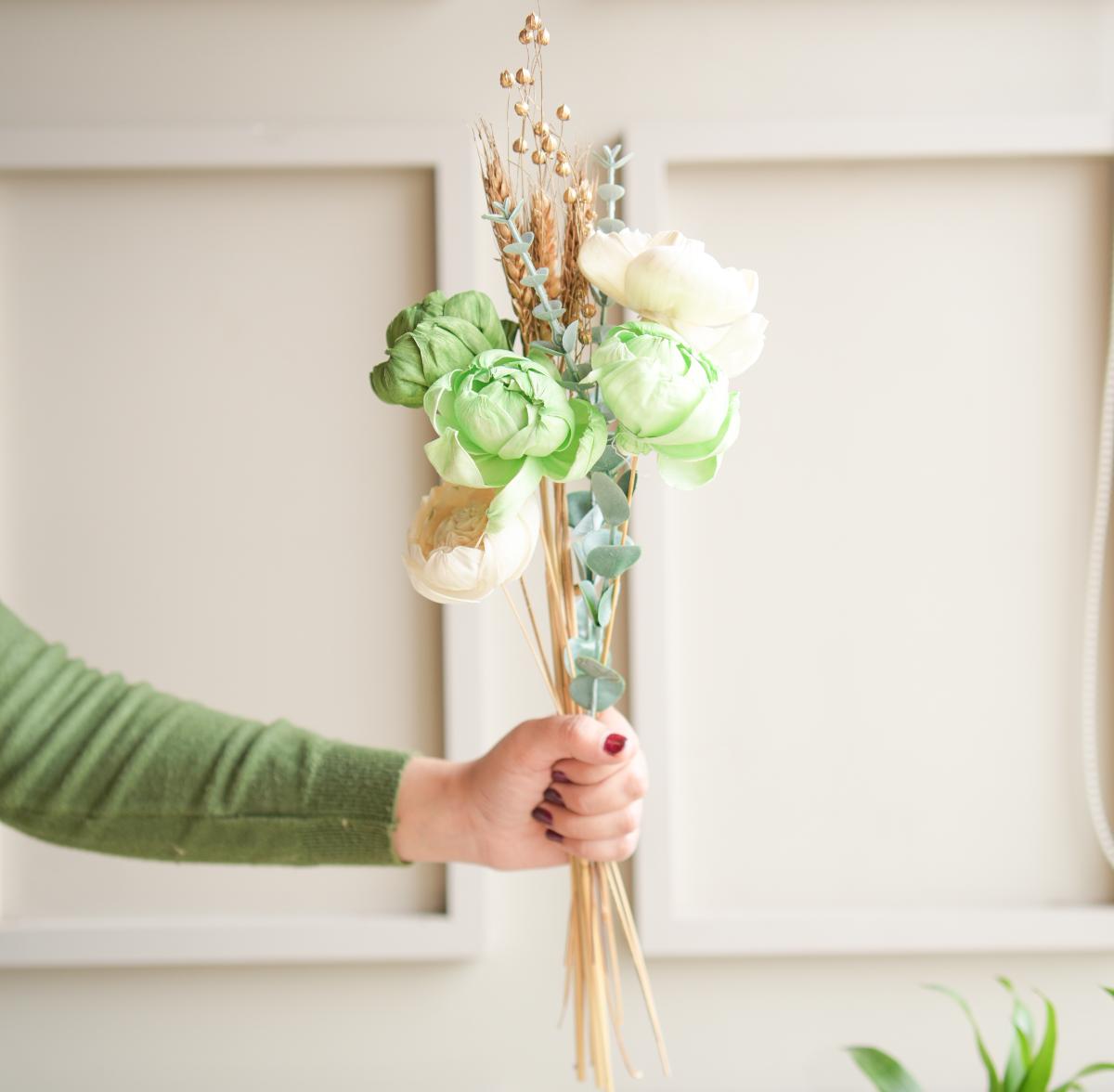 Minimal Peony Dried Flower Bunch | Aesthetic Natural Floral Arrangement for Home Decor & Gifting – ArteCasa - https://artecasa.in/