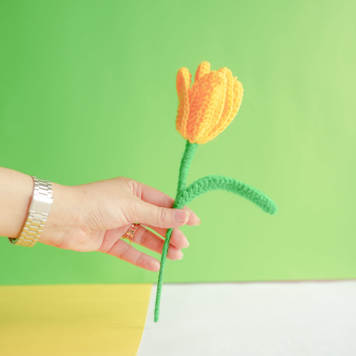 onion vase with yellow crochet tulip - https://artecasa.in/