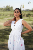 Rreet Hand-Embroidered Midi Dress – hand-embroidered 100% cotton – RASRA MAI