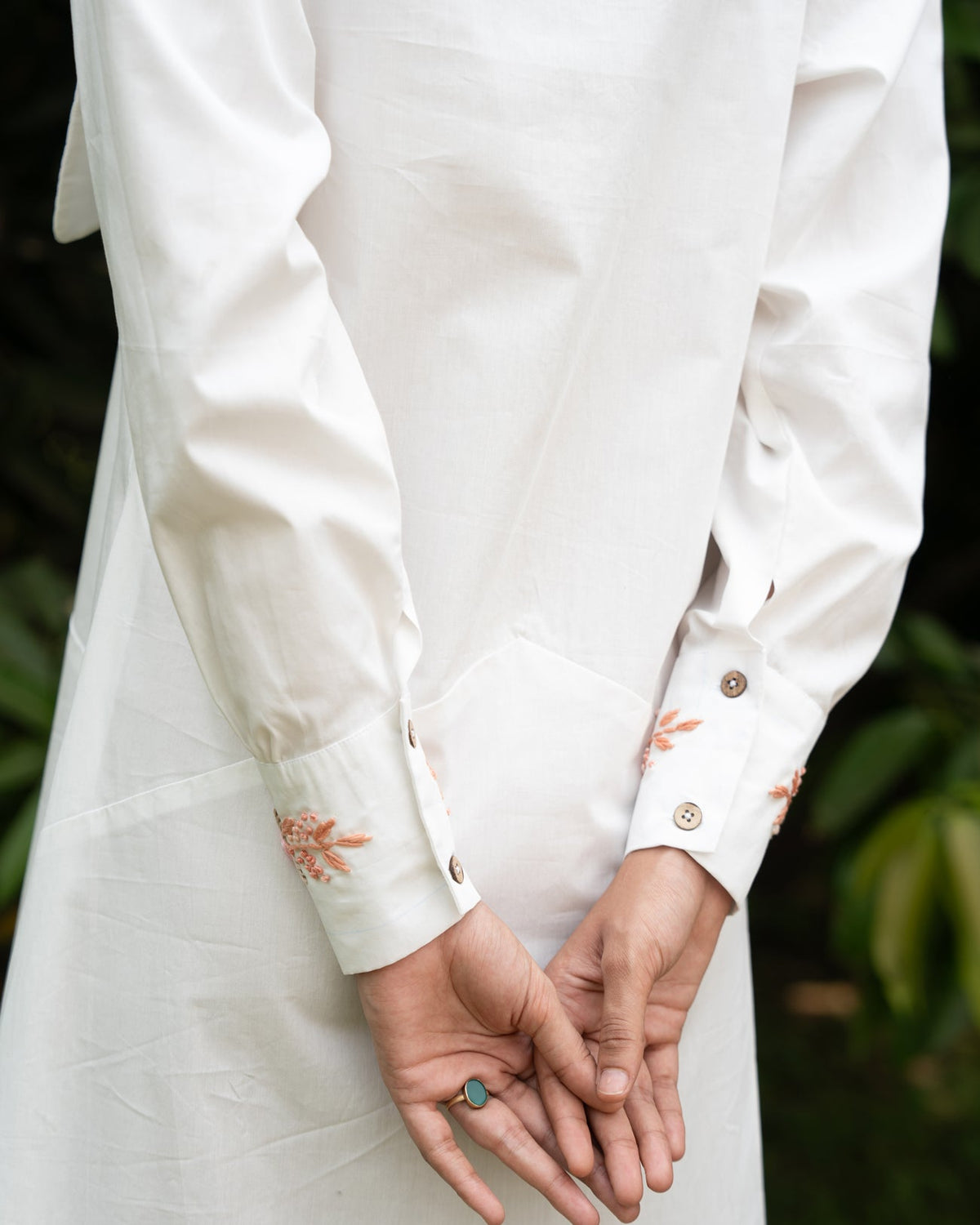 Naiinaa Hand-Embroidered Midi Dress – hand-embroidered 100% cotton – RASRA MAI