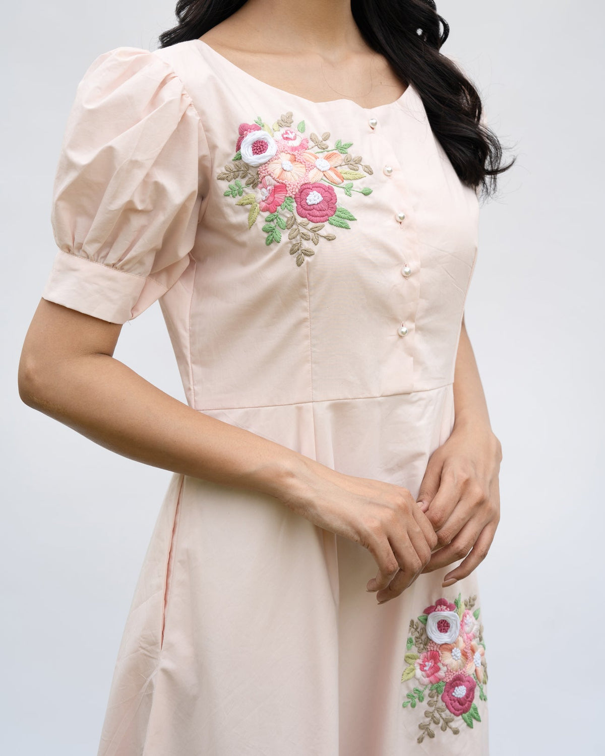 Taisha Hand-Embroidered Midi Dress – hand-embroidered 100% cotton – RASRA MAI