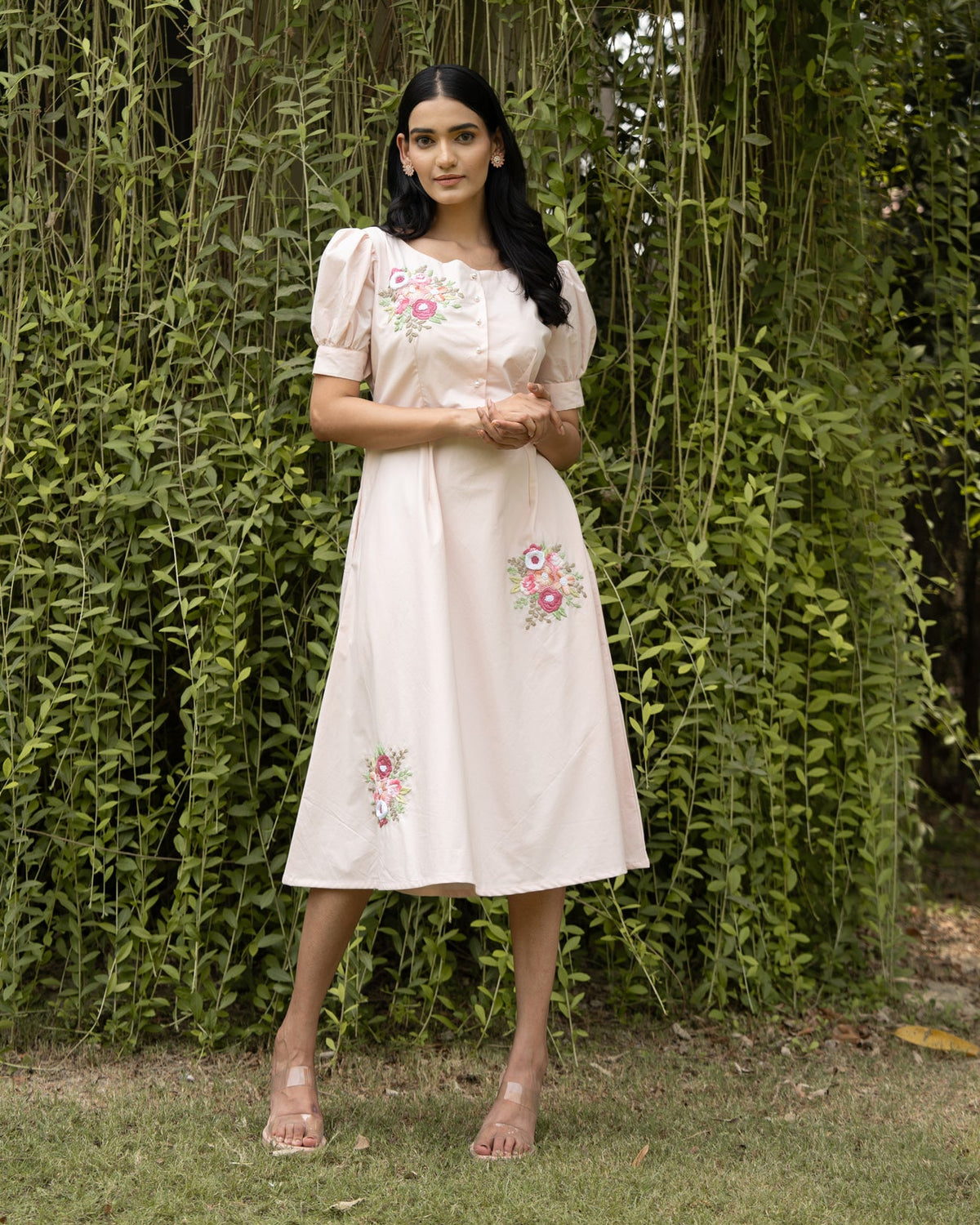 Taisha Hand-Embroidered Midi Dress – hand-embroidered 100% cotton – RASRA MAI
