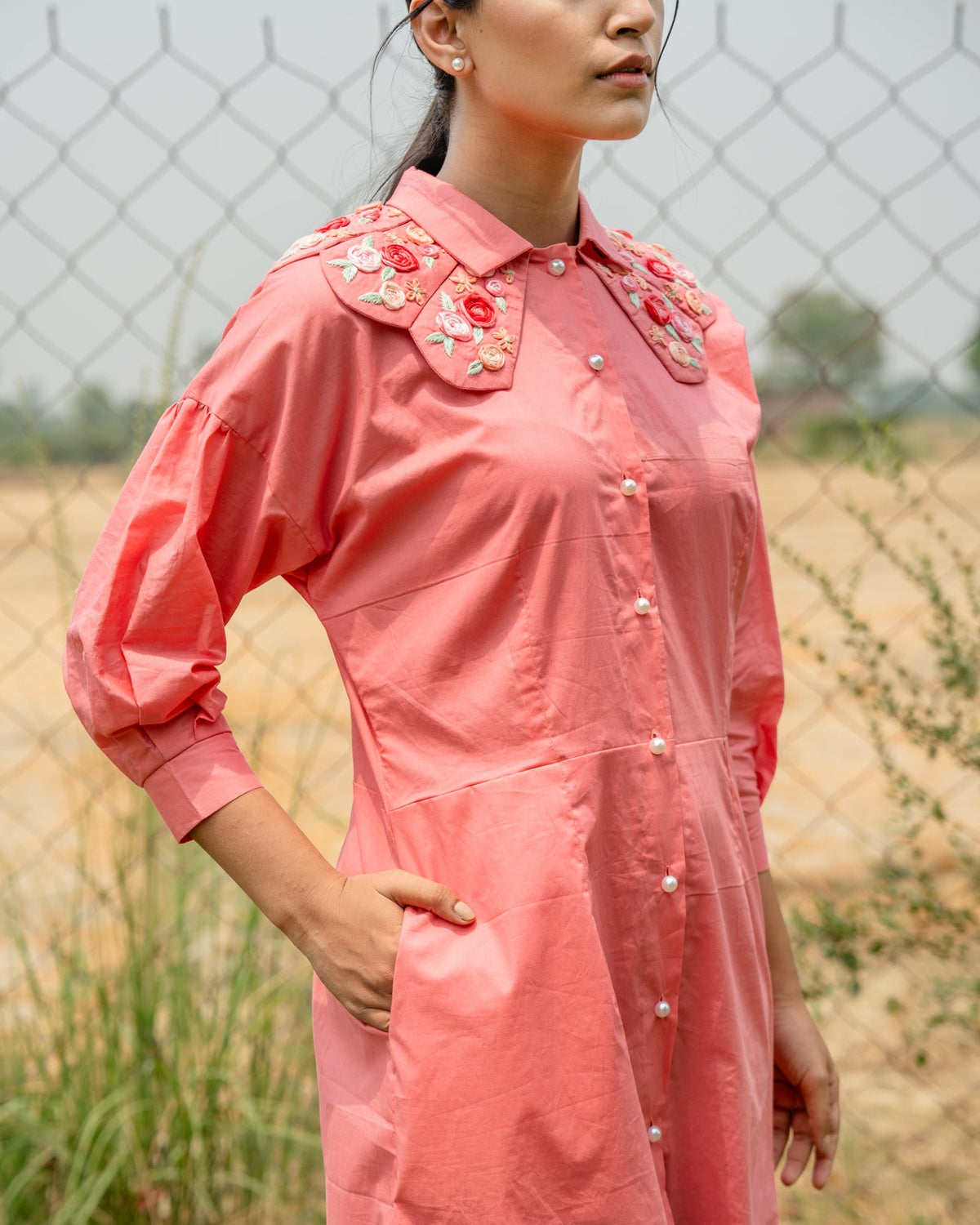 Kaii Hand-Embroidered Short Dress – hand-embroidered 100% cotton – RASRA MAI