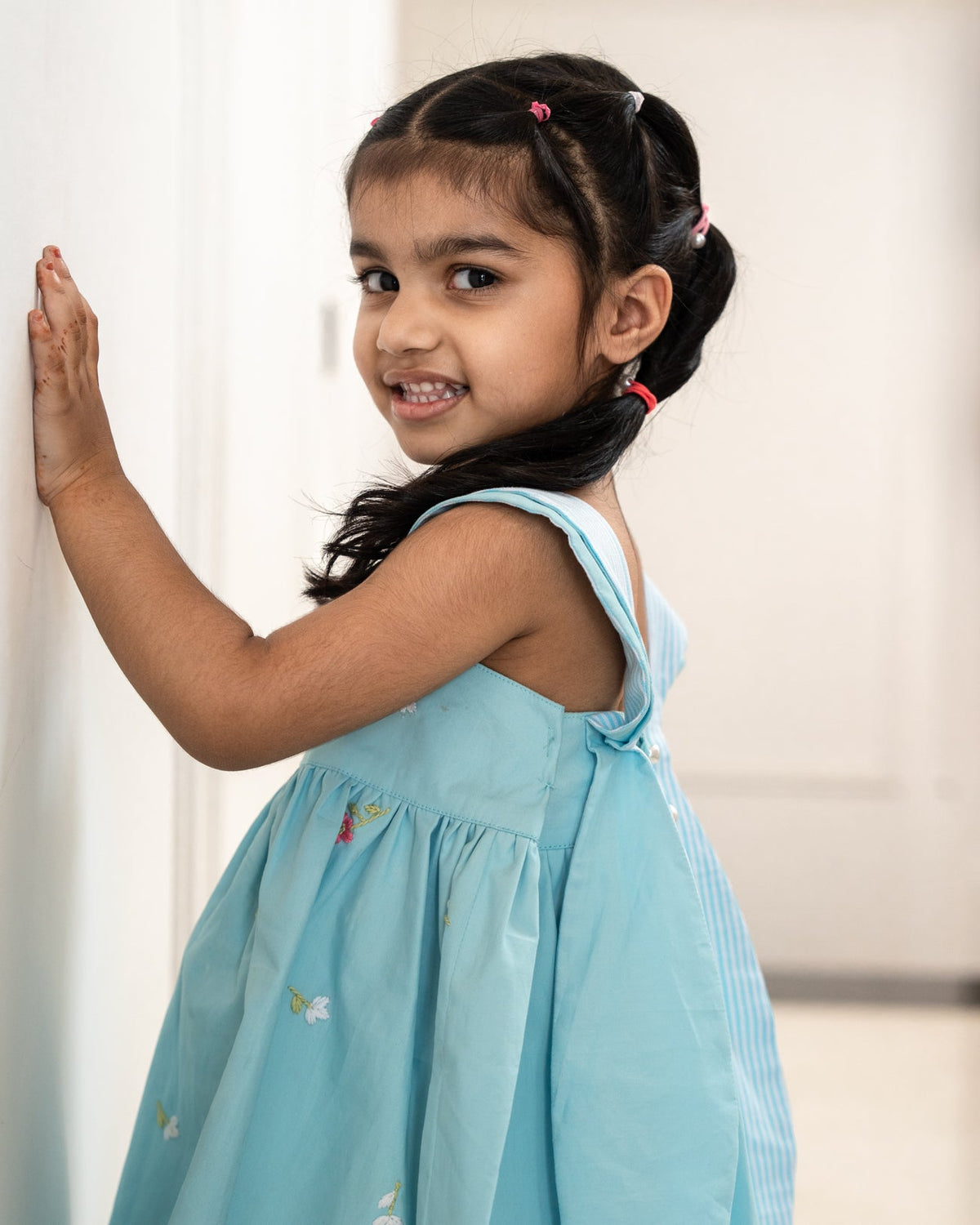 Lima Hand-Embroidered Dress – hand-embroidered 100% cotton – RASRA MAI