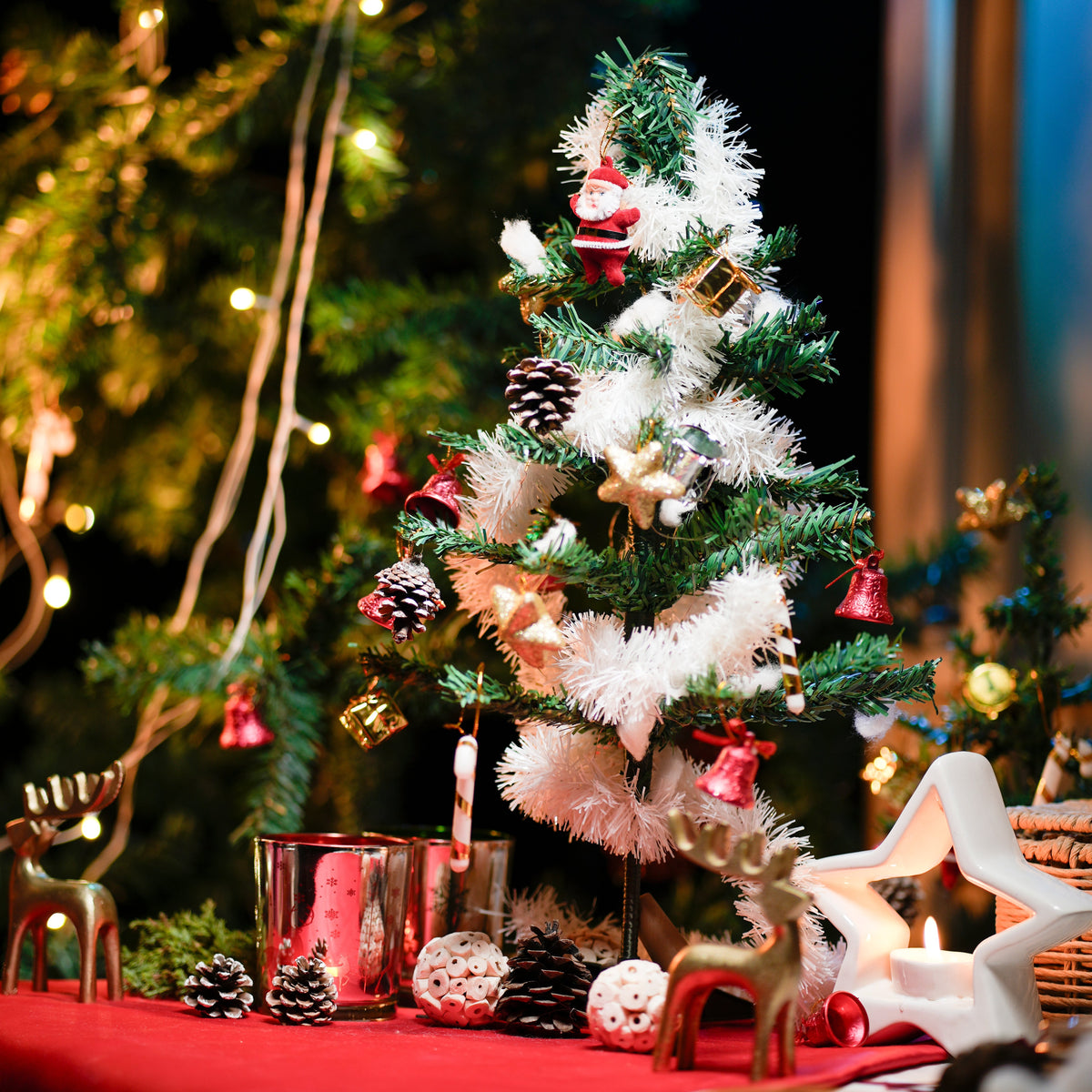 Big foldable christmas tree with 15 ornamnets - https://artecasa.in/