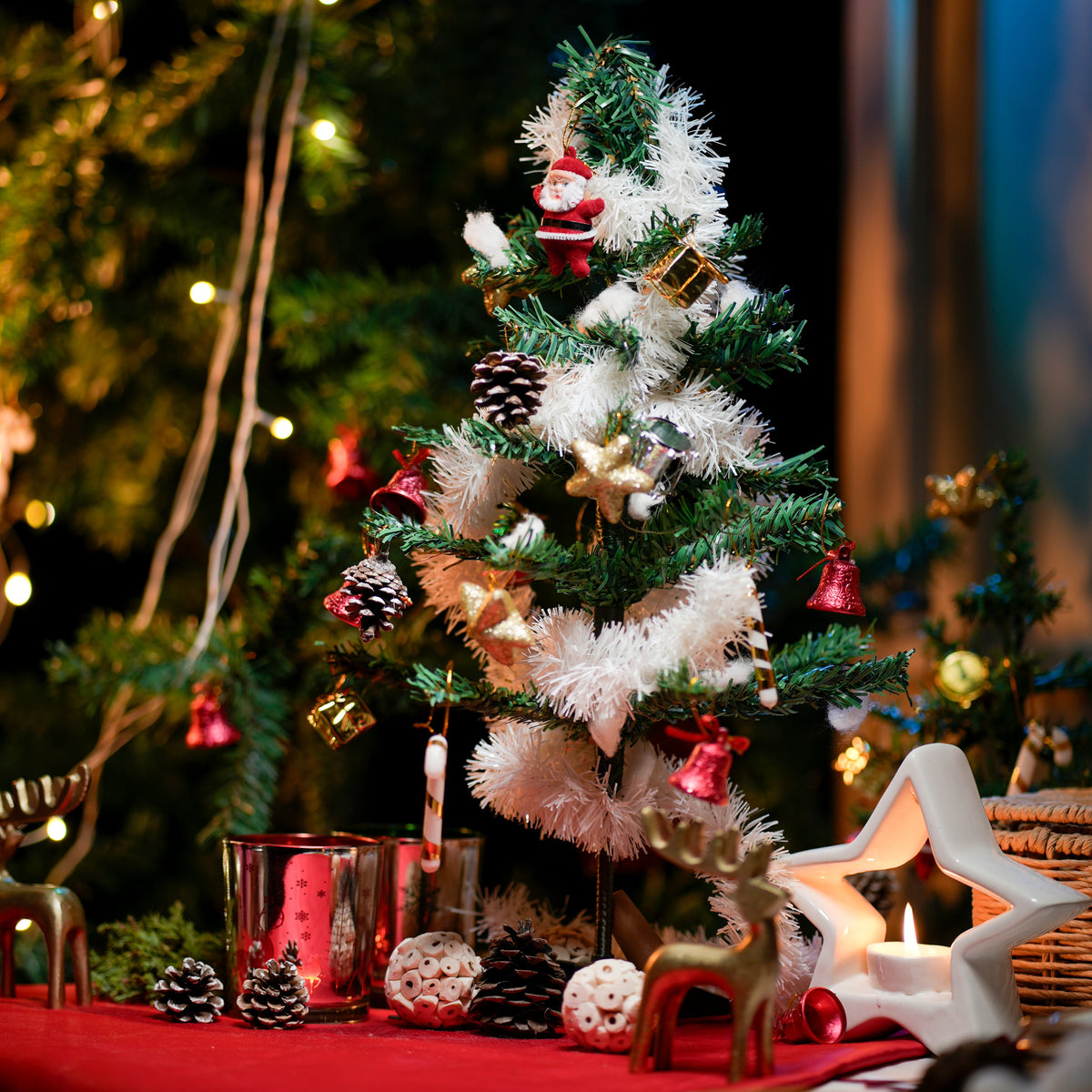 Big foldable christmas tree with 15 ornamnets - https://artecasa.in/