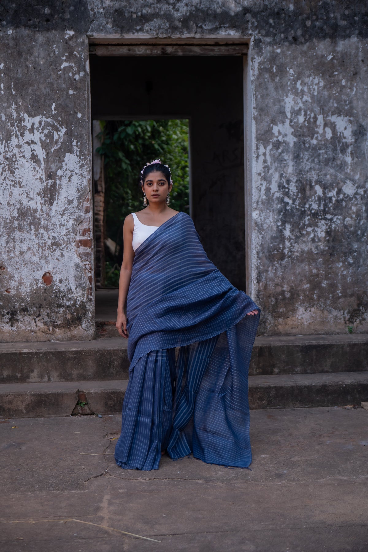 Handloom Blue Pure Linen Saree with White Stripes-Sutra Art of Clothing