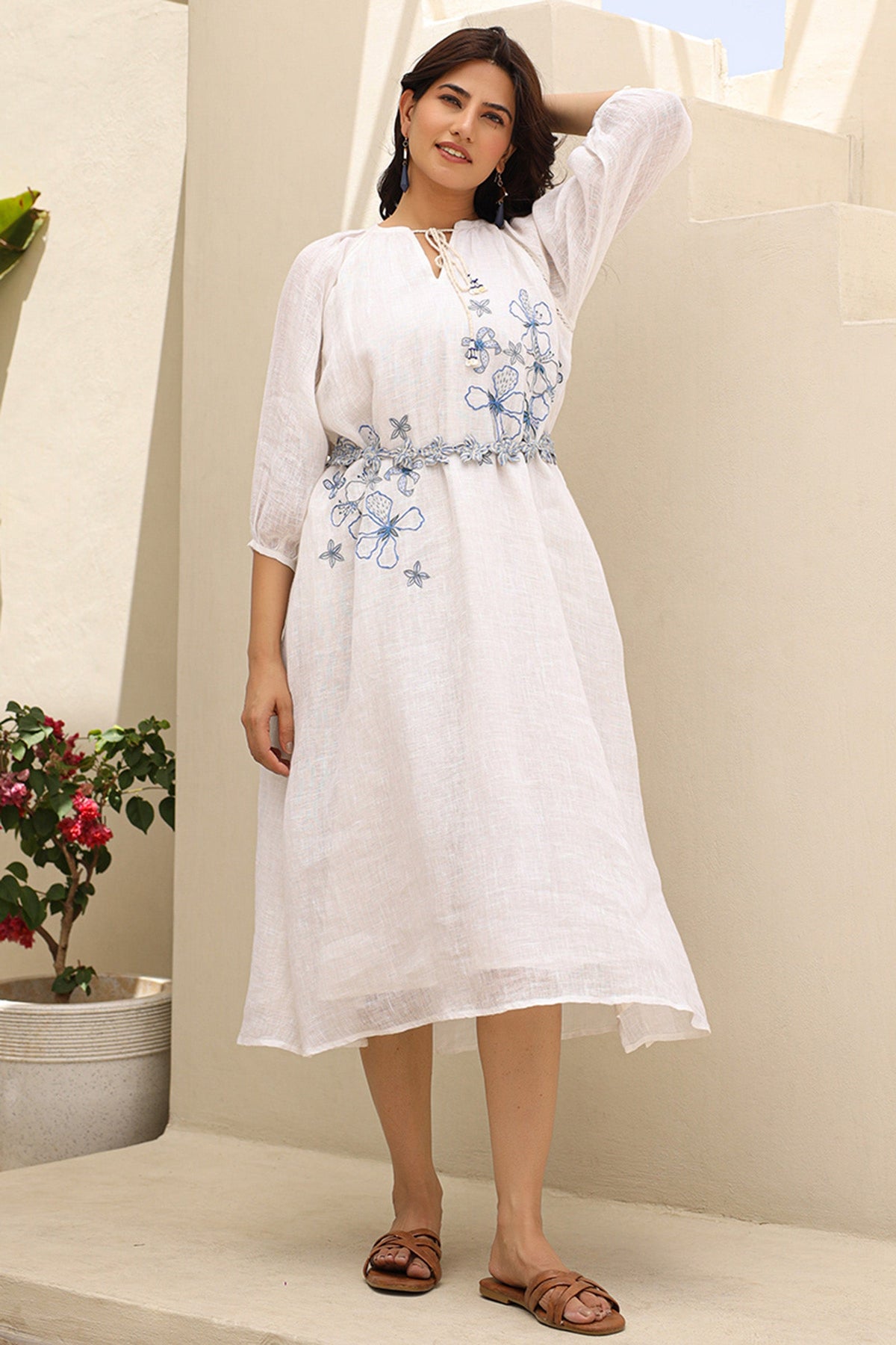 Delo White Dress - Dhãran