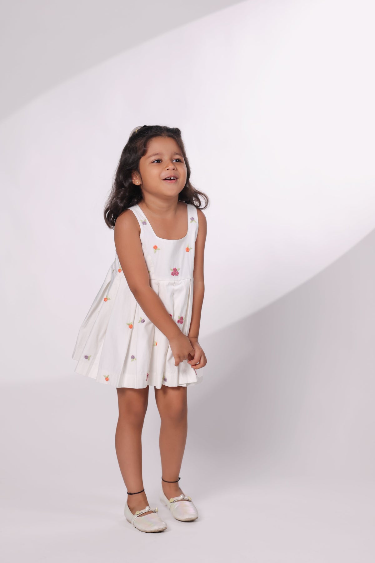 Nitara Hand-Embroidered Jumpsuit – hand-embroidered 100% cotton – RASRA MAI
