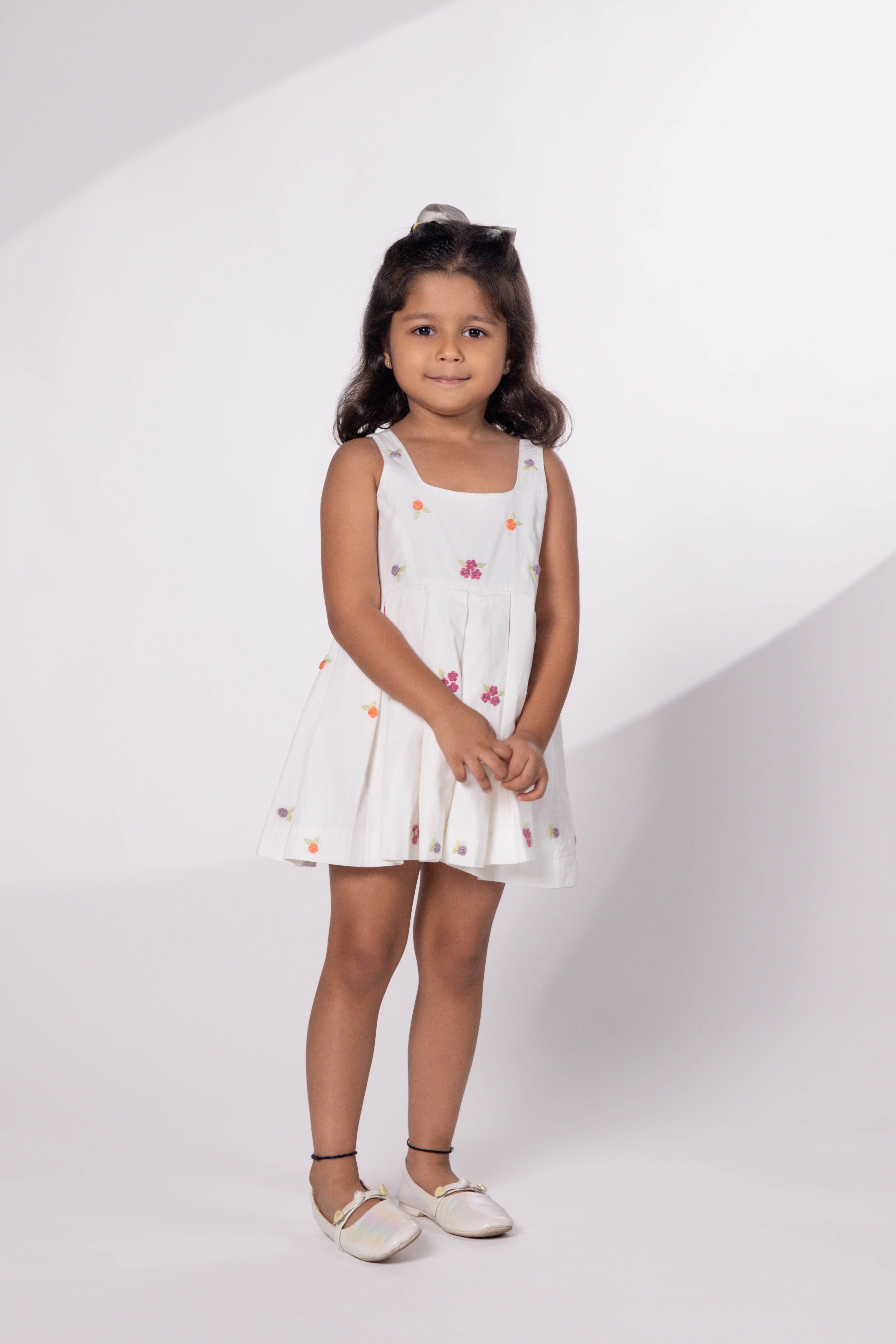 Nitara Hand-Embroidered Jumpsuit – hand-embroidered 100% cotton – RASRA MAI