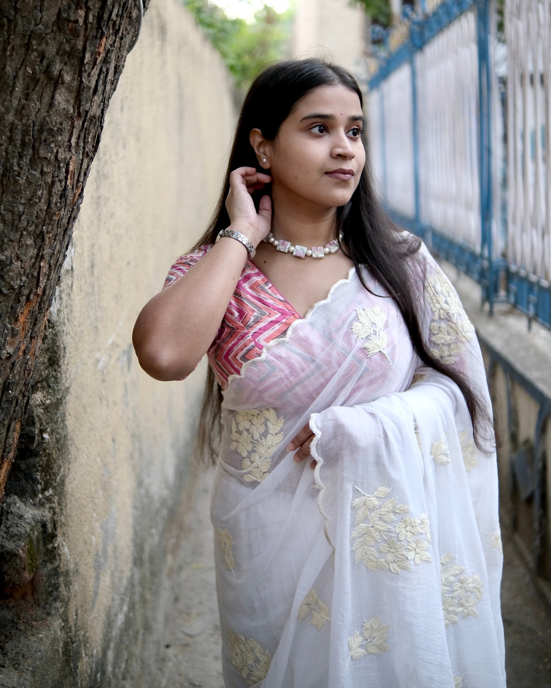 Soft and Comfortable mulmul cotton saree with Chikankari machine work and cutwork border in self tones of White