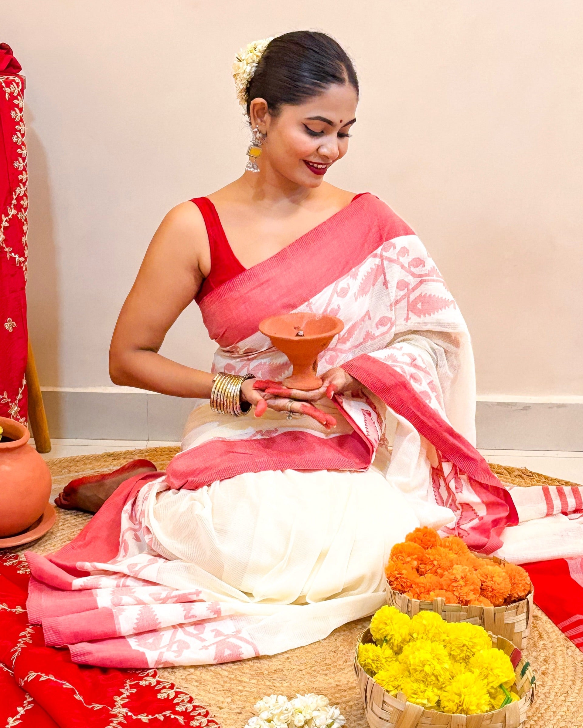 Laal Sada Durga Pujo Saree, Lal Paar Sada , Jamdani cotton saree, Red, White