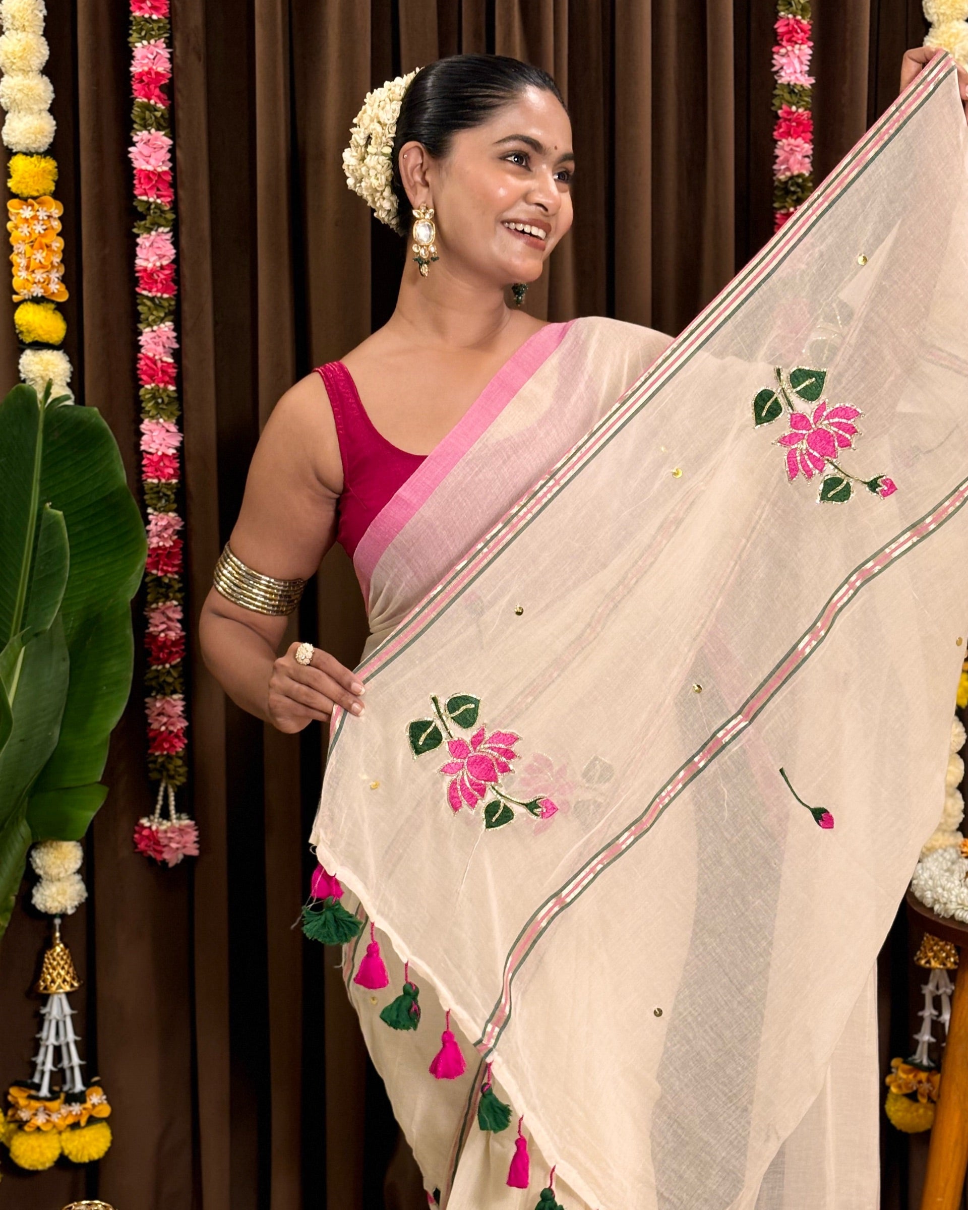 Soft white cotton mulmul saree comfortable and easy to drape