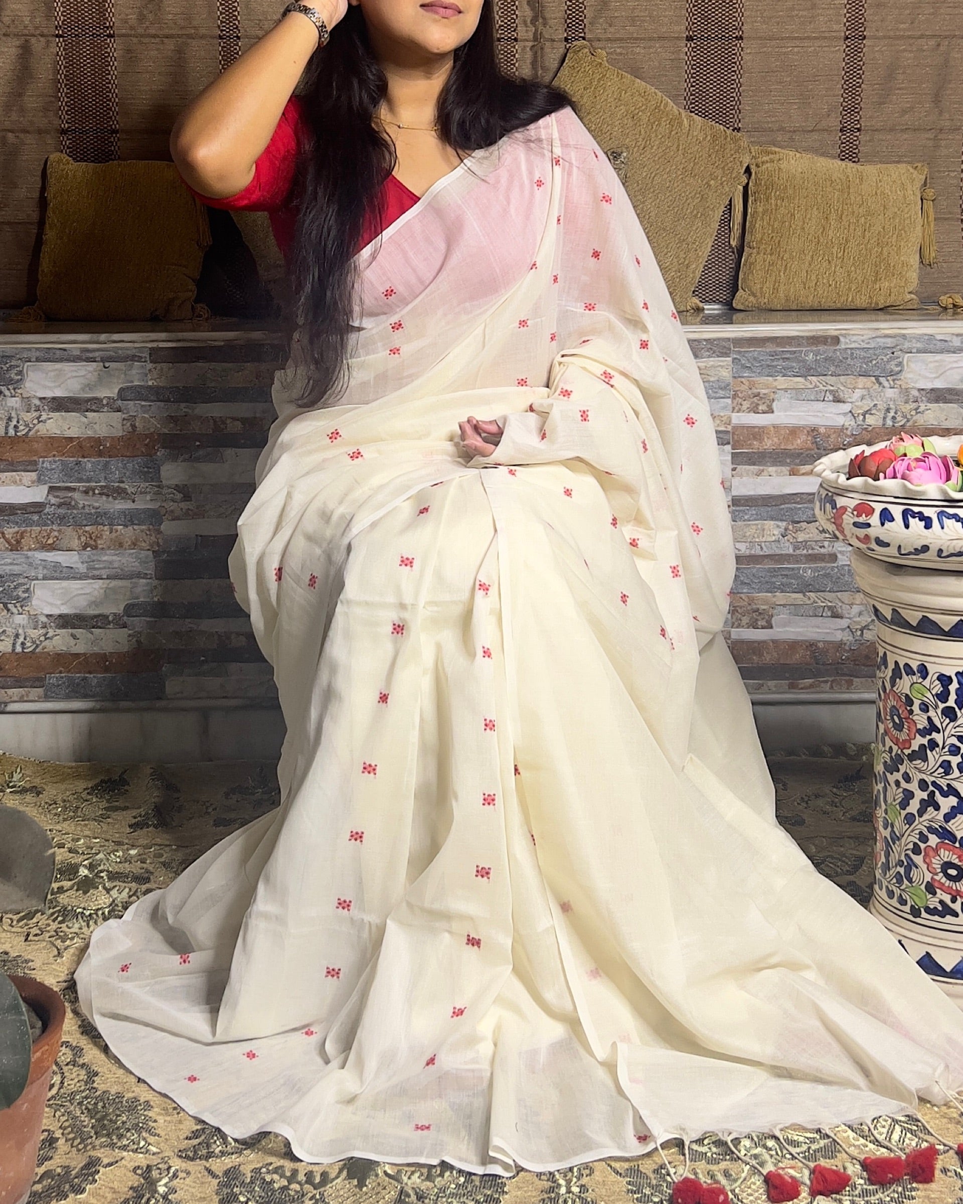 Soft and Comfortable Durga Puja Navaratri Red and White Handloom Cotton Saree Collection