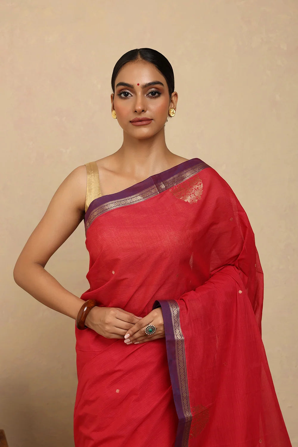 Handloom Red Gold Zari Motifs Kanchi Cotton Saree-Sutra Art of Clothing
