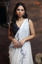 Shringarik-Black Blouse-Sutra Art of Clothing