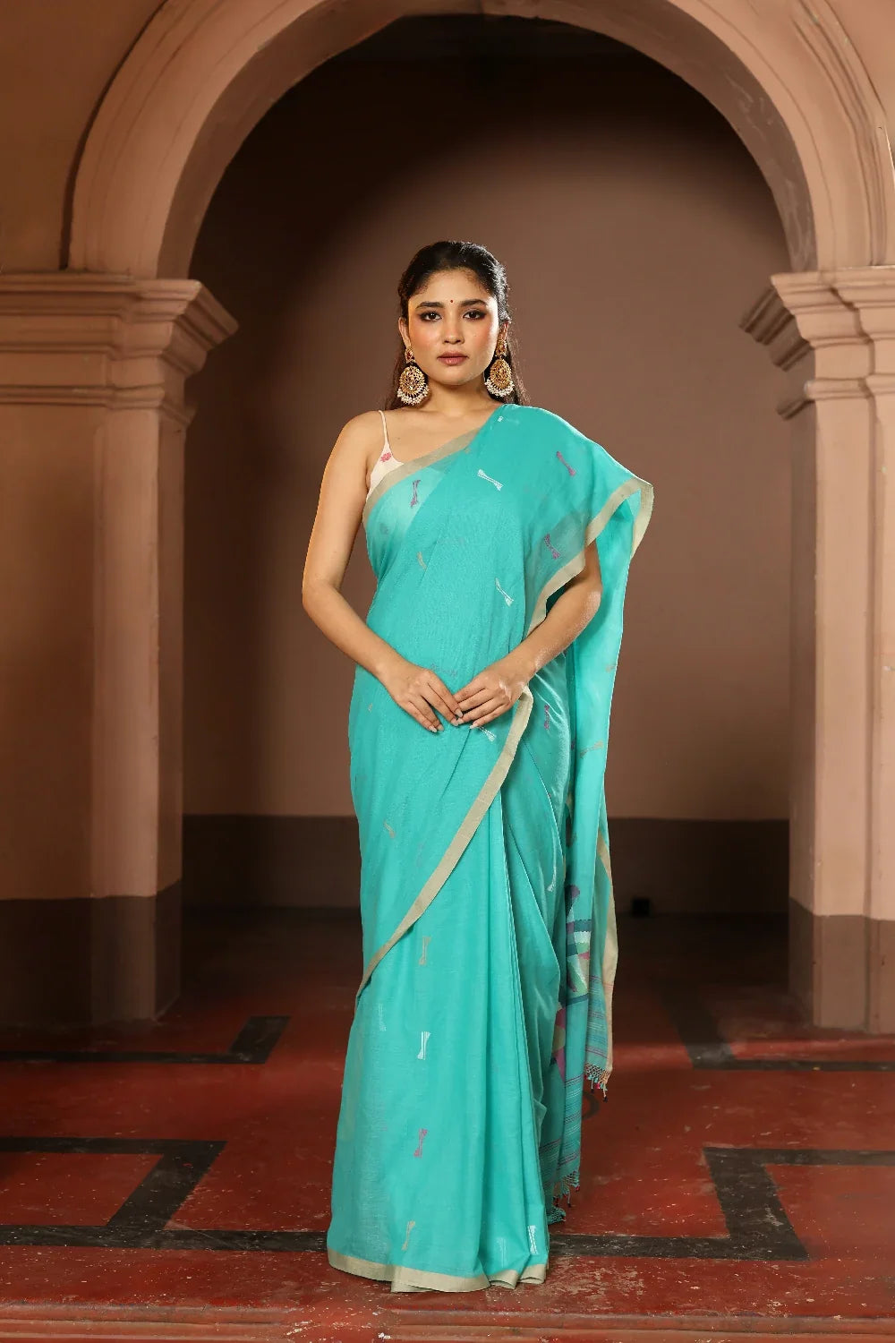 Handloom Turquoise Pure Cotton Contemporary Jamdani Saree