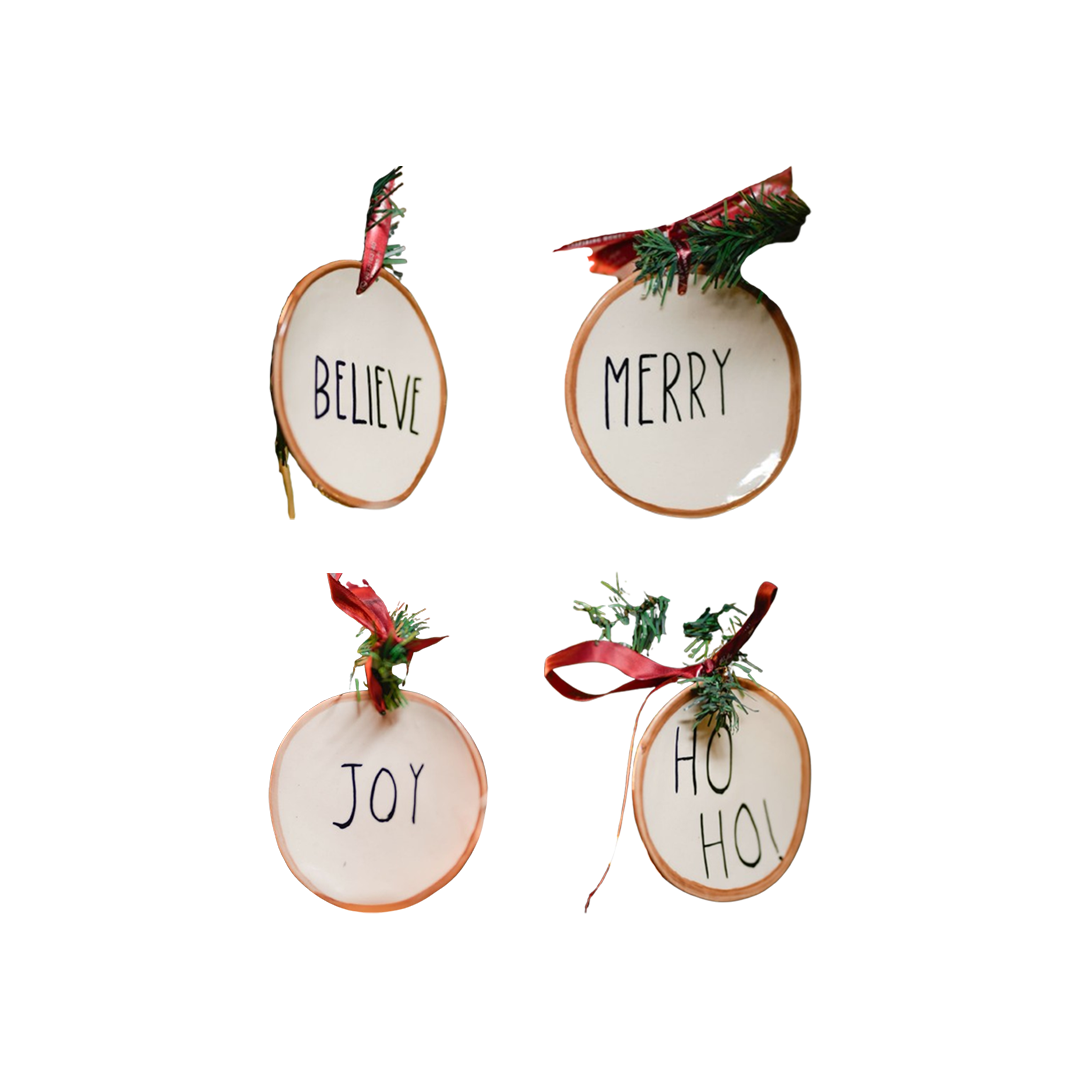 Pack of 4 festive ornaments - https://artecasa.in/