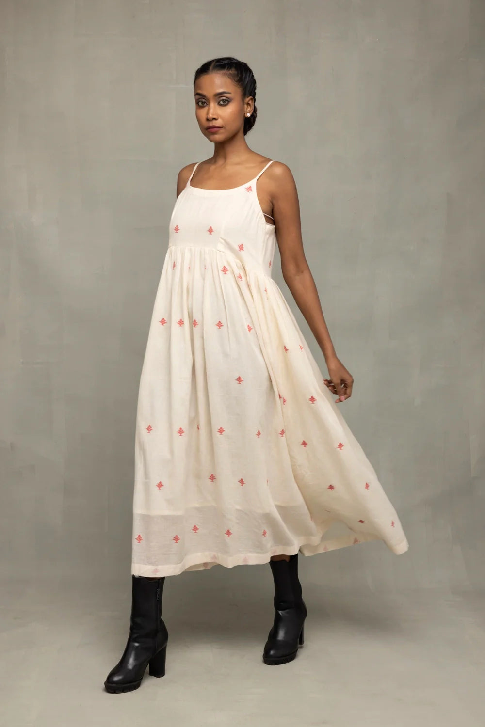 Close Up of Dheki Motifs on Cream and Red Pure Cotton Jamdani Dress