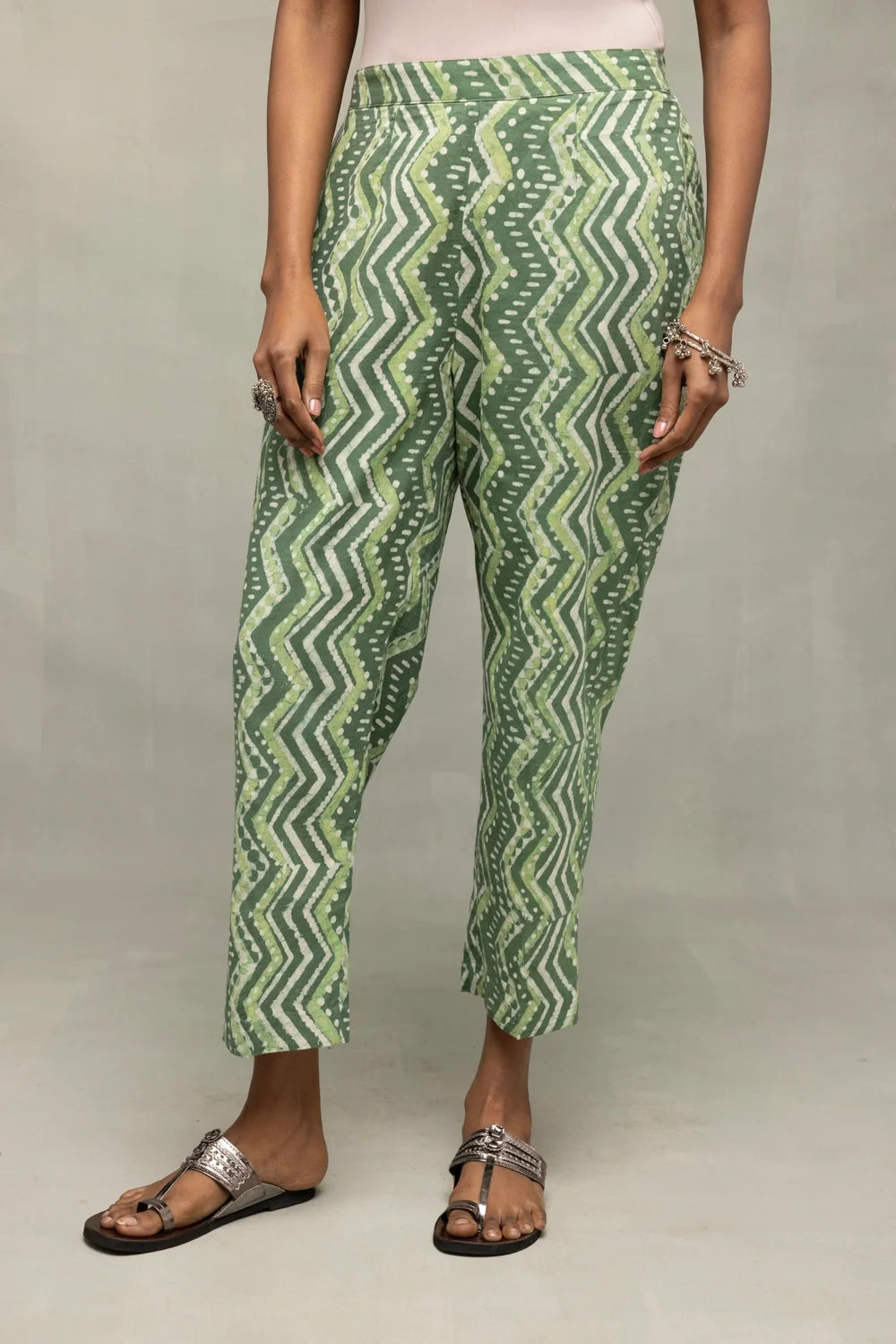  Green Pure Cotton Floral Block Print Kurta Set for Casual Wear