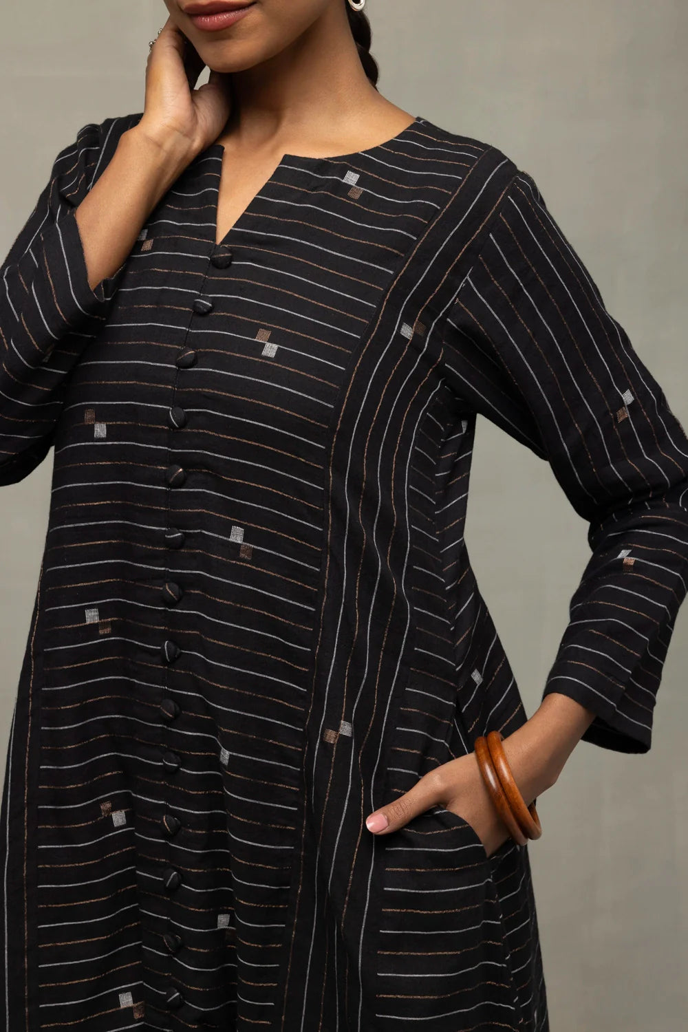 Handcrafted Black Jamdani Co-ord Set with Shimmery Bronze Silver Motifs