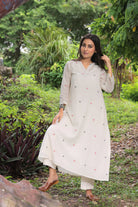 Handcrafted Off White Pure Cotton Heart Motif Jamdani Kurta Set for Casual Wear