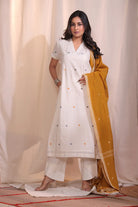 Handloom Off White Pure Cotton Jamdani Birds Kurta Set With Dupatta