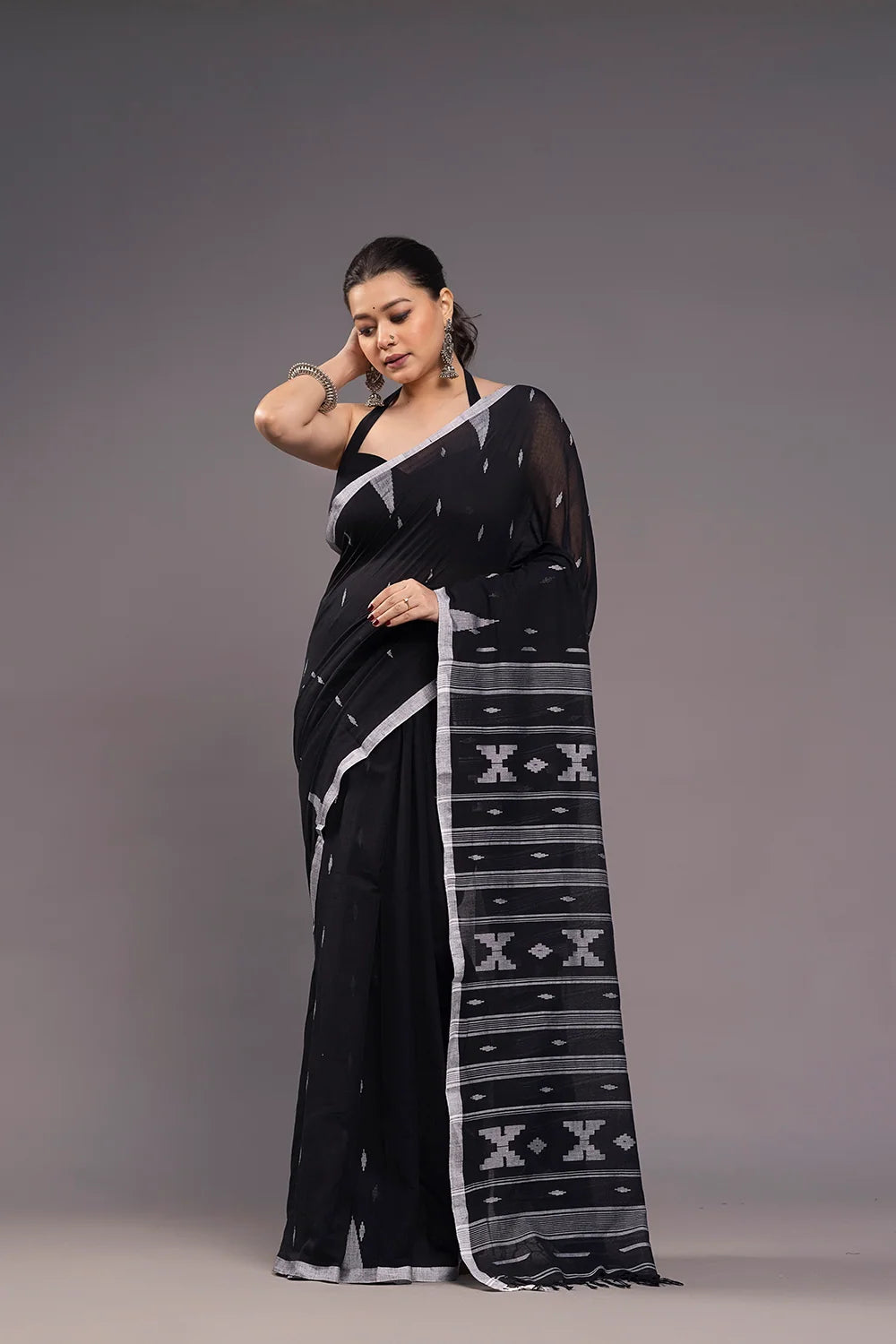 Handloom Black Soft Cotton Jamdani Saree + Black Bindu Jamdani Blouse Combo