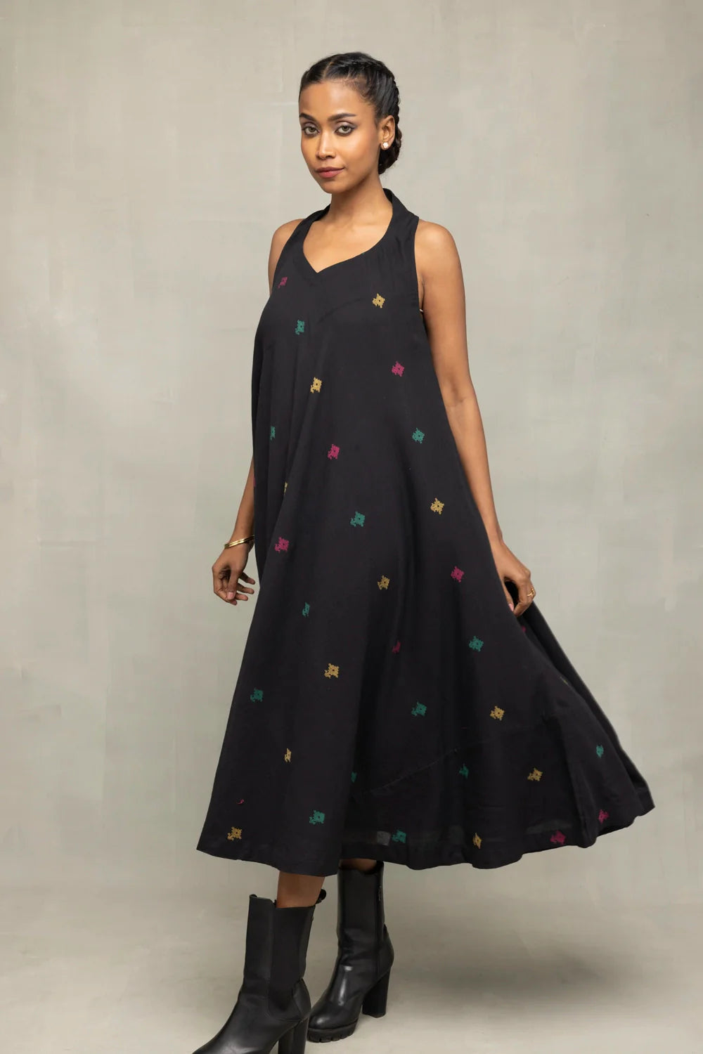 Handwoven Black Noorrekha Pure Cotton Jamdani Dress with Traditional Motifs